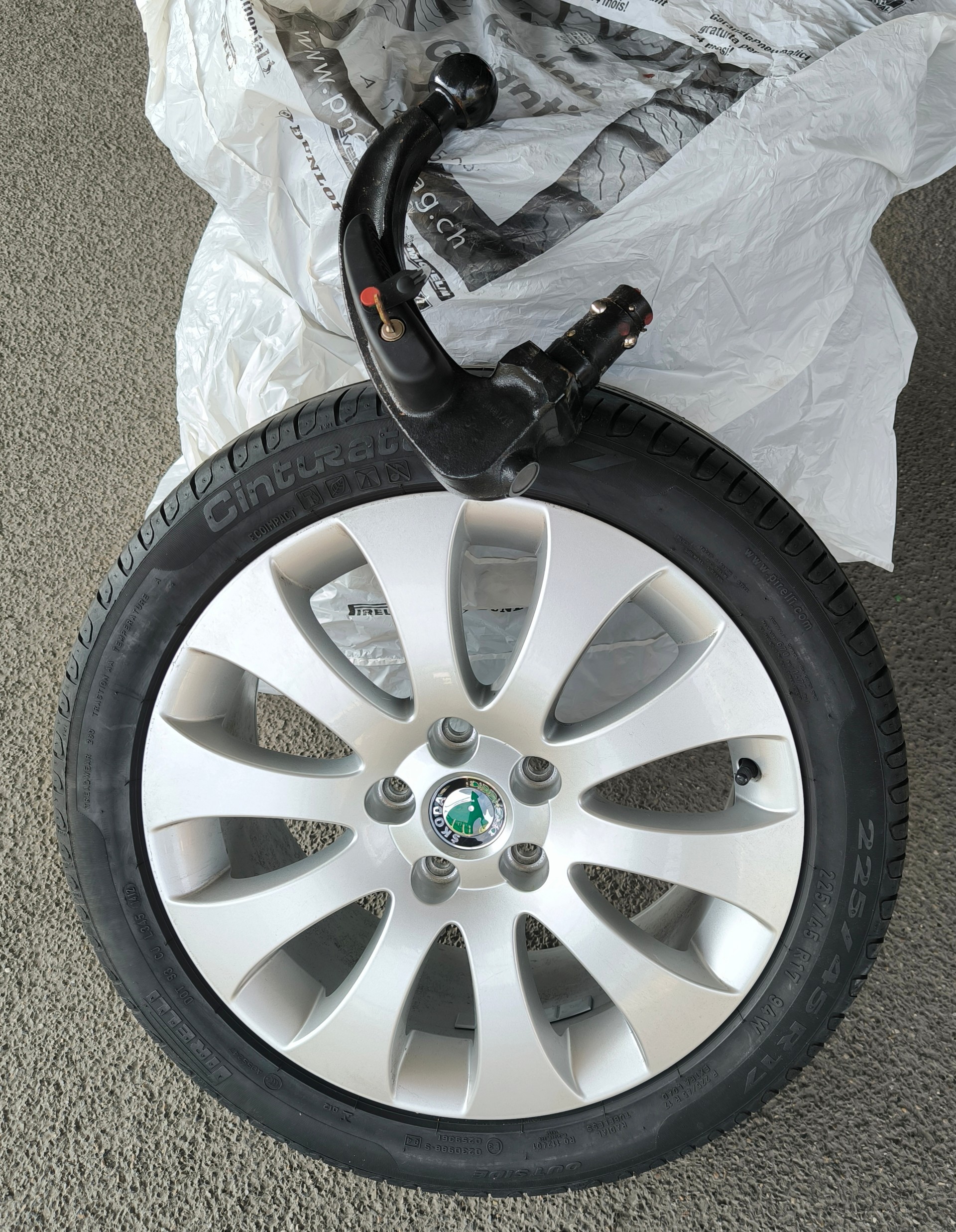SKODA Superb Combi 3.6 FSI Elegance 4x4 DSG-image-10
