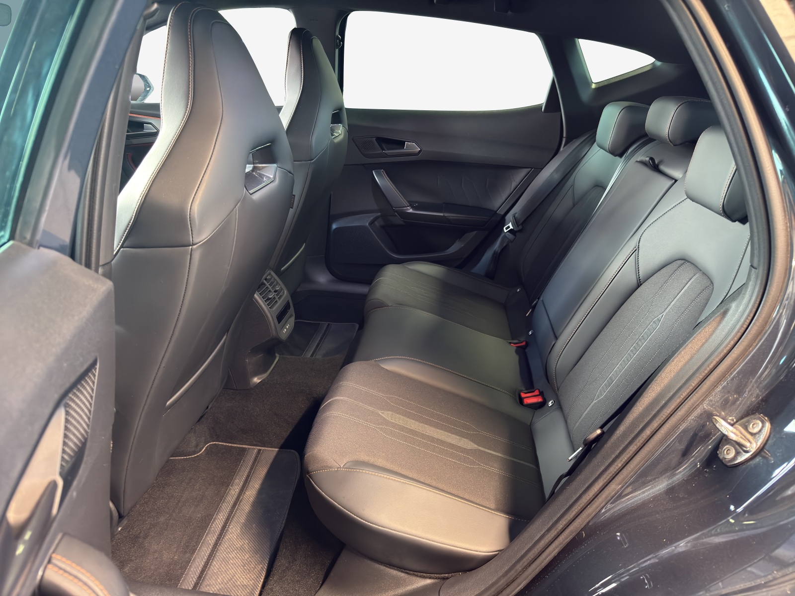 CUPRA Formentor 1.4 e-HYBRID pHEV VZ DSG-image-11