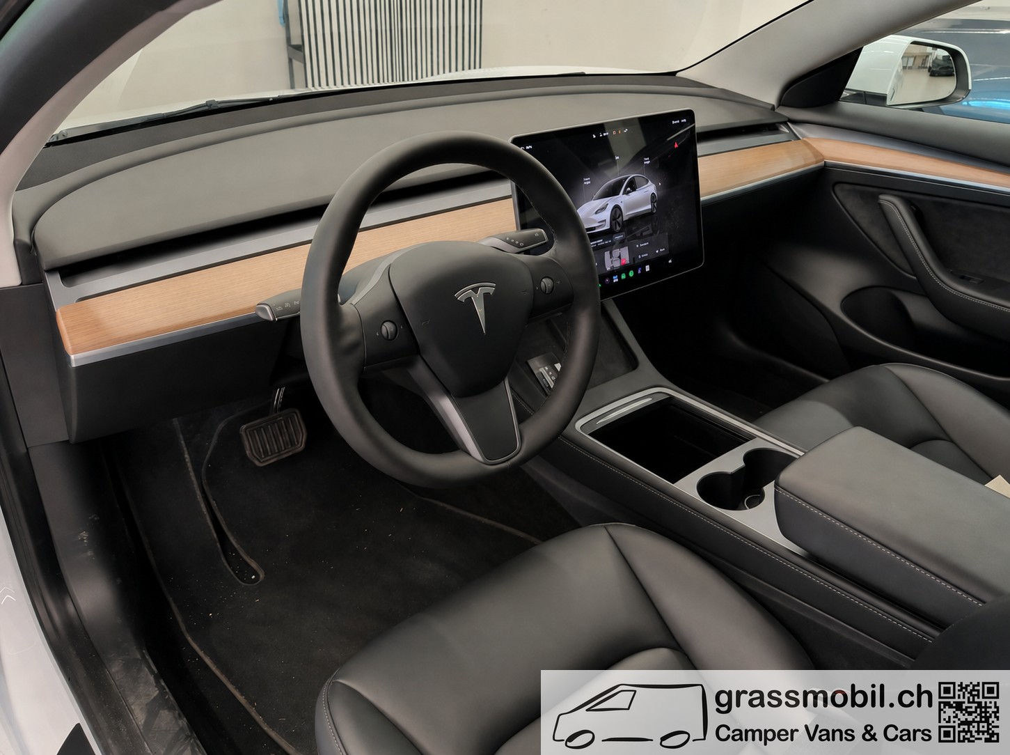 TESLA Model 3 Long Range Dual Motor AWD-image-2