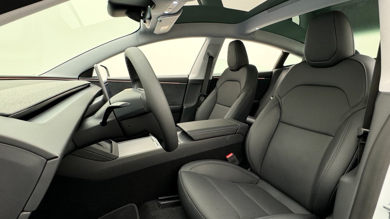 TESLA Model 3 Long Range Dual Motor AWD-image-4