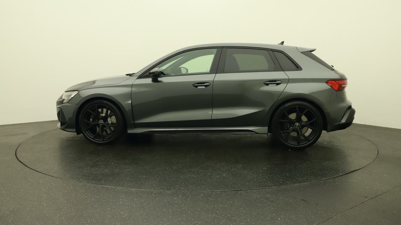 AUDI RS3 Sportback 2.5 TSI quattro S-tronic-image-1