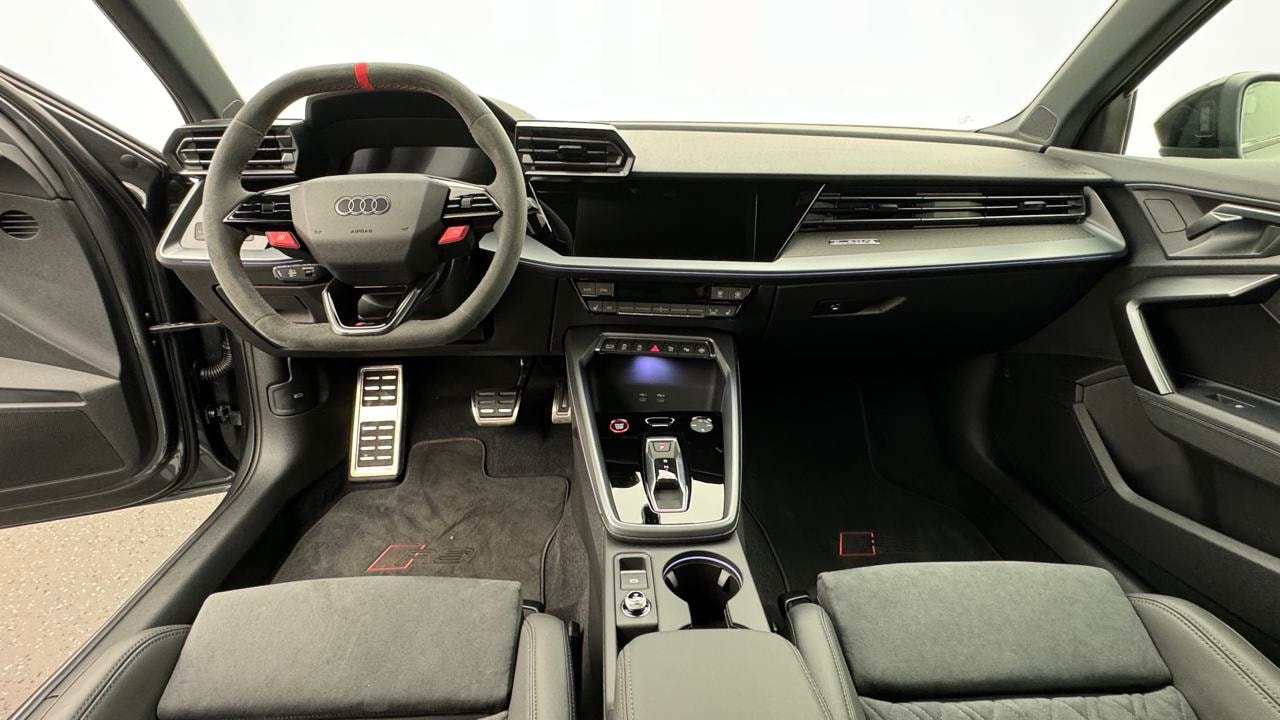 AUDI RS3 Sportback 2.5 TSI quattro S-tronic-image-5