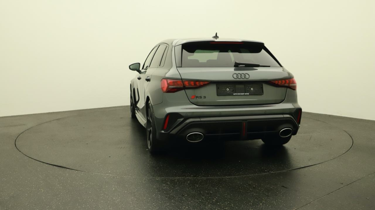 AUDI RS3 Sportback 2.5 TSI quattro S-tronic-image-3