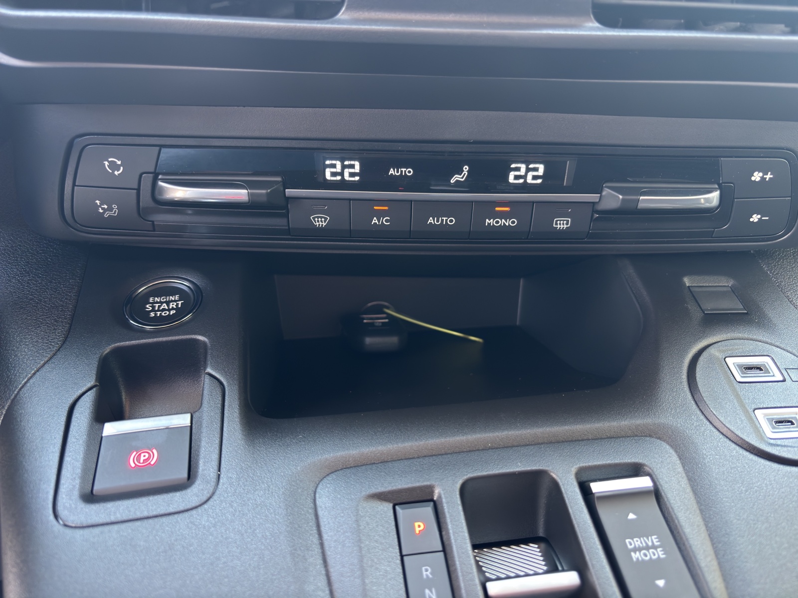 CITROEN Berlingo 1.5 BlueHDi 130 Edition30-image-15