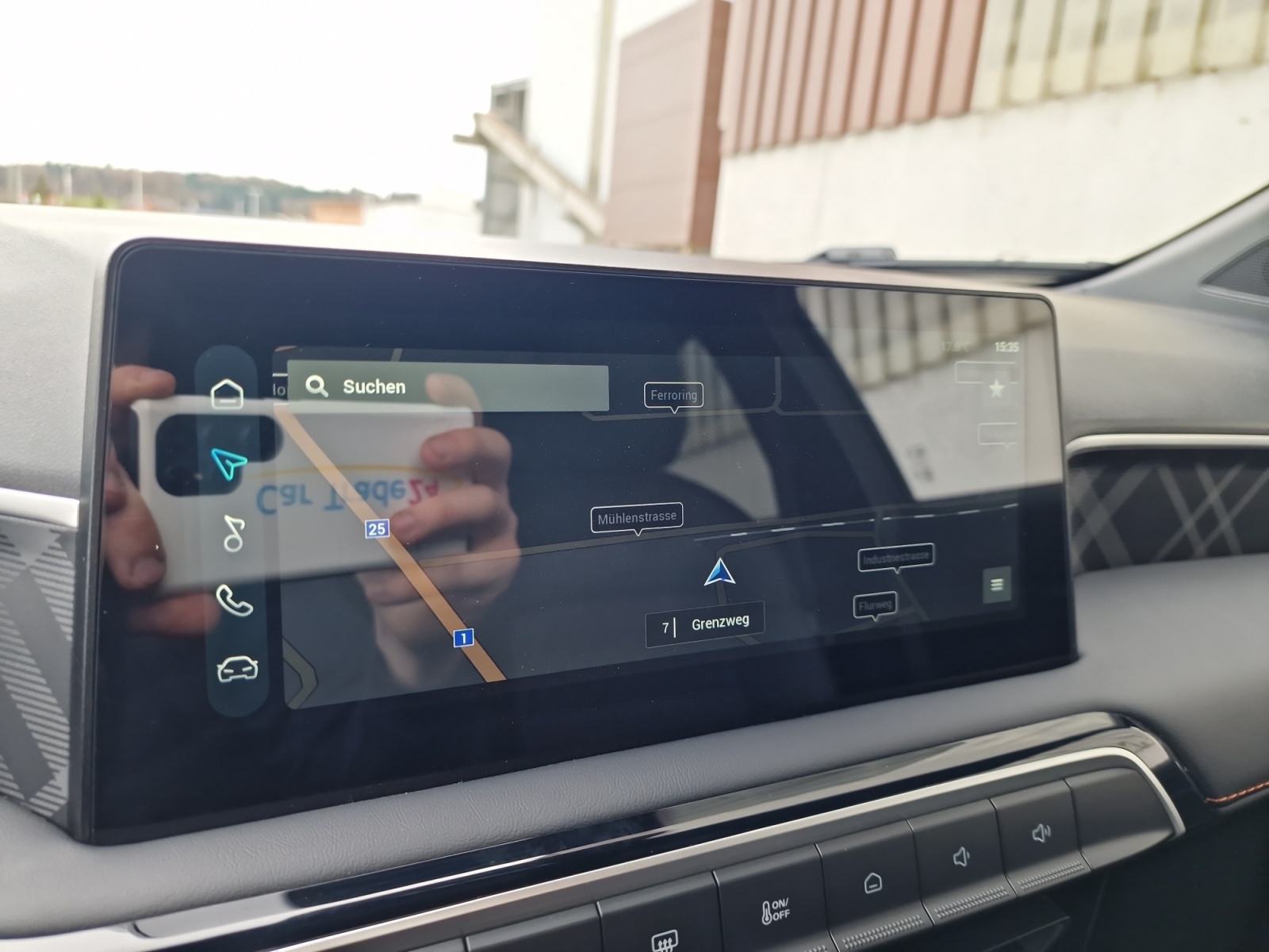MG MG3 1.5 Voll-Hybrid Luxury Automat 195 PS-image-19