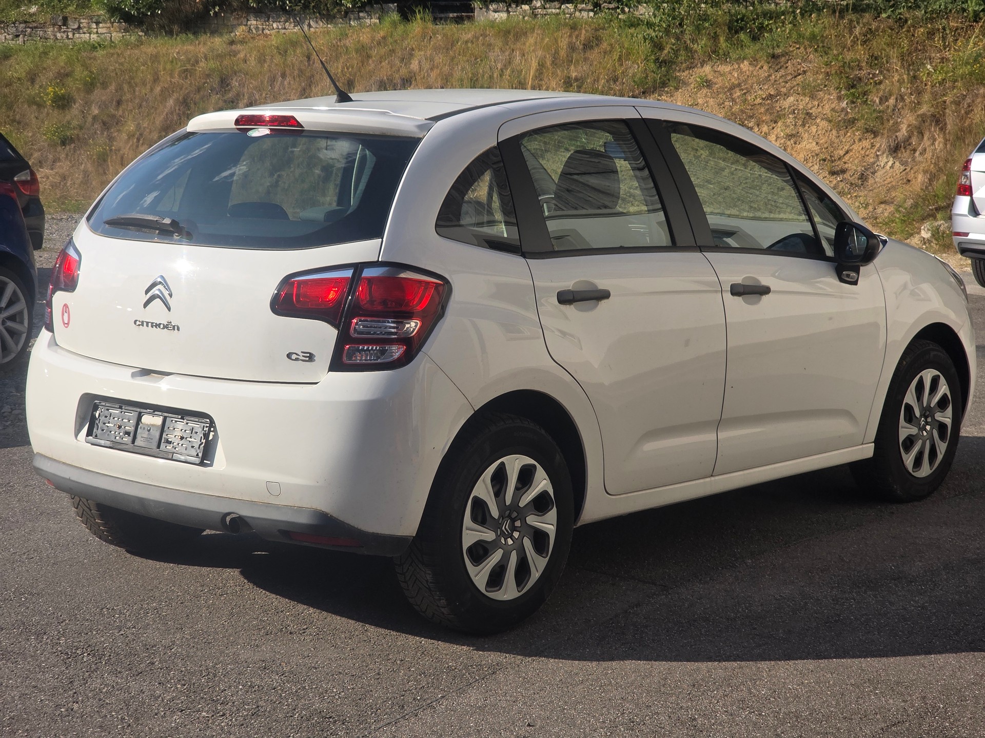 CITROEN C3 1.0i Attraction-image-2