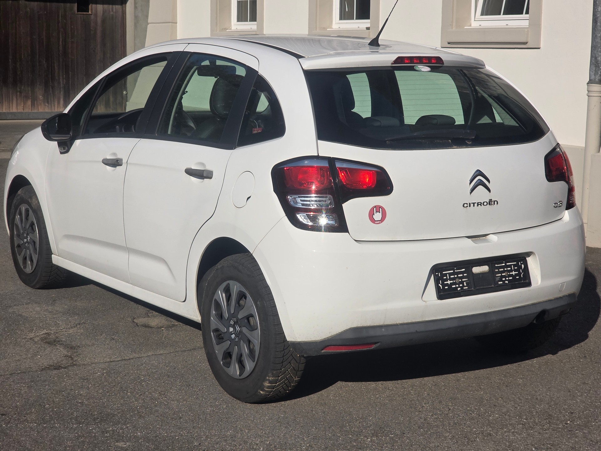 CITROEN C3 1.0i Attraction-image-3