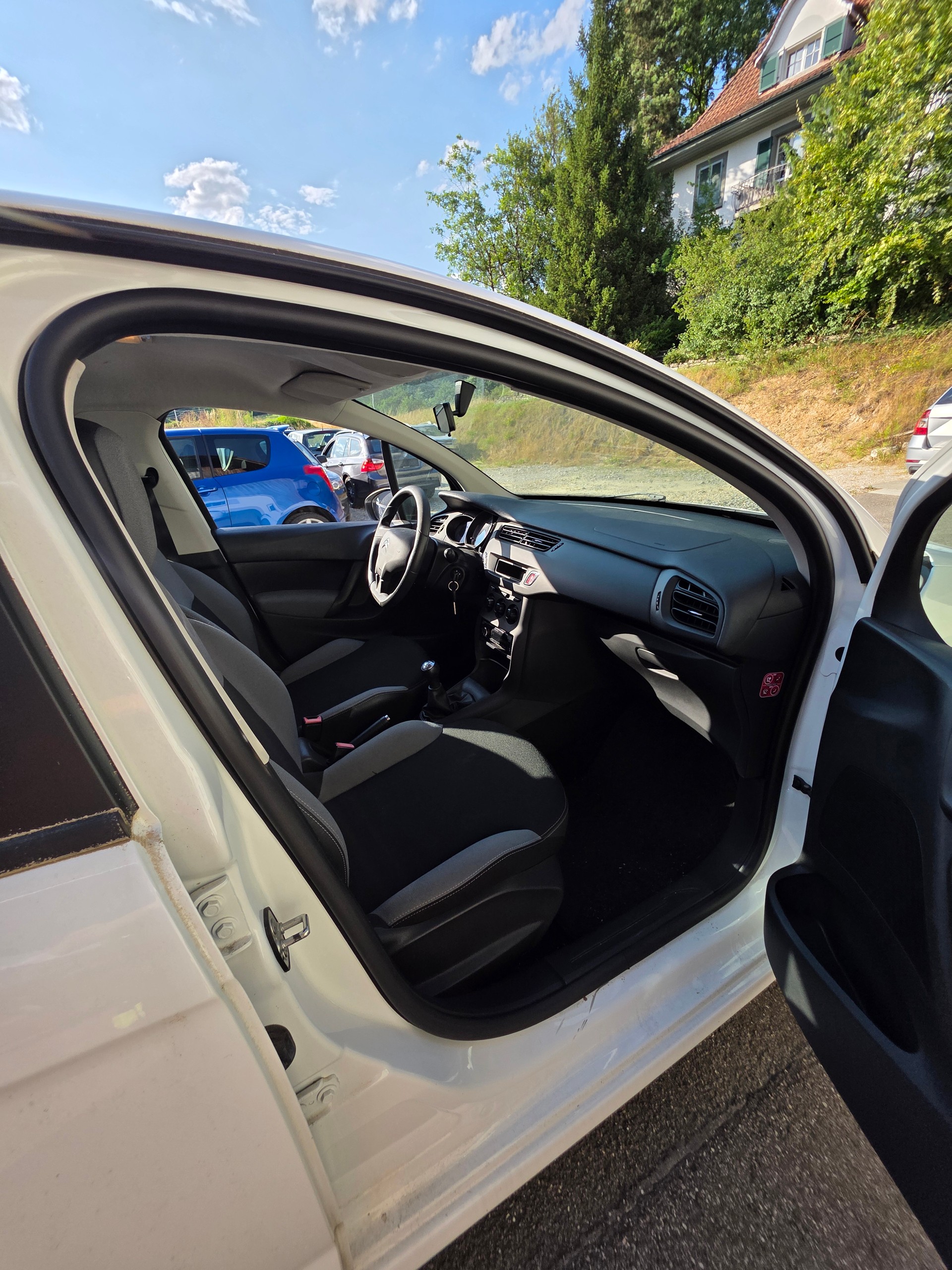 CITROEN C3 1.0i Attraction-image-5