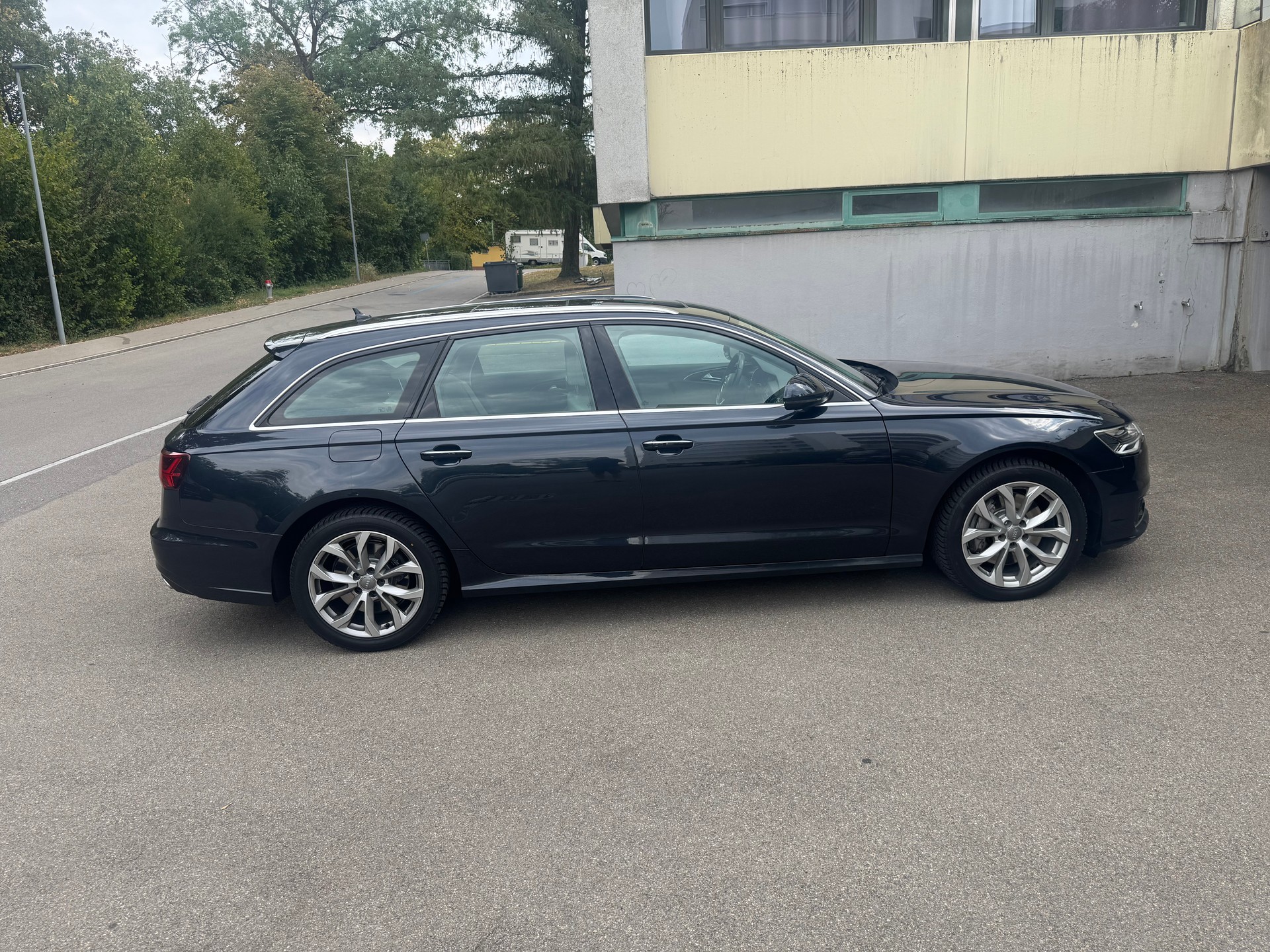 AUDI A6 Avant 3.0 TDI V6 quattro S-tronic-image-4