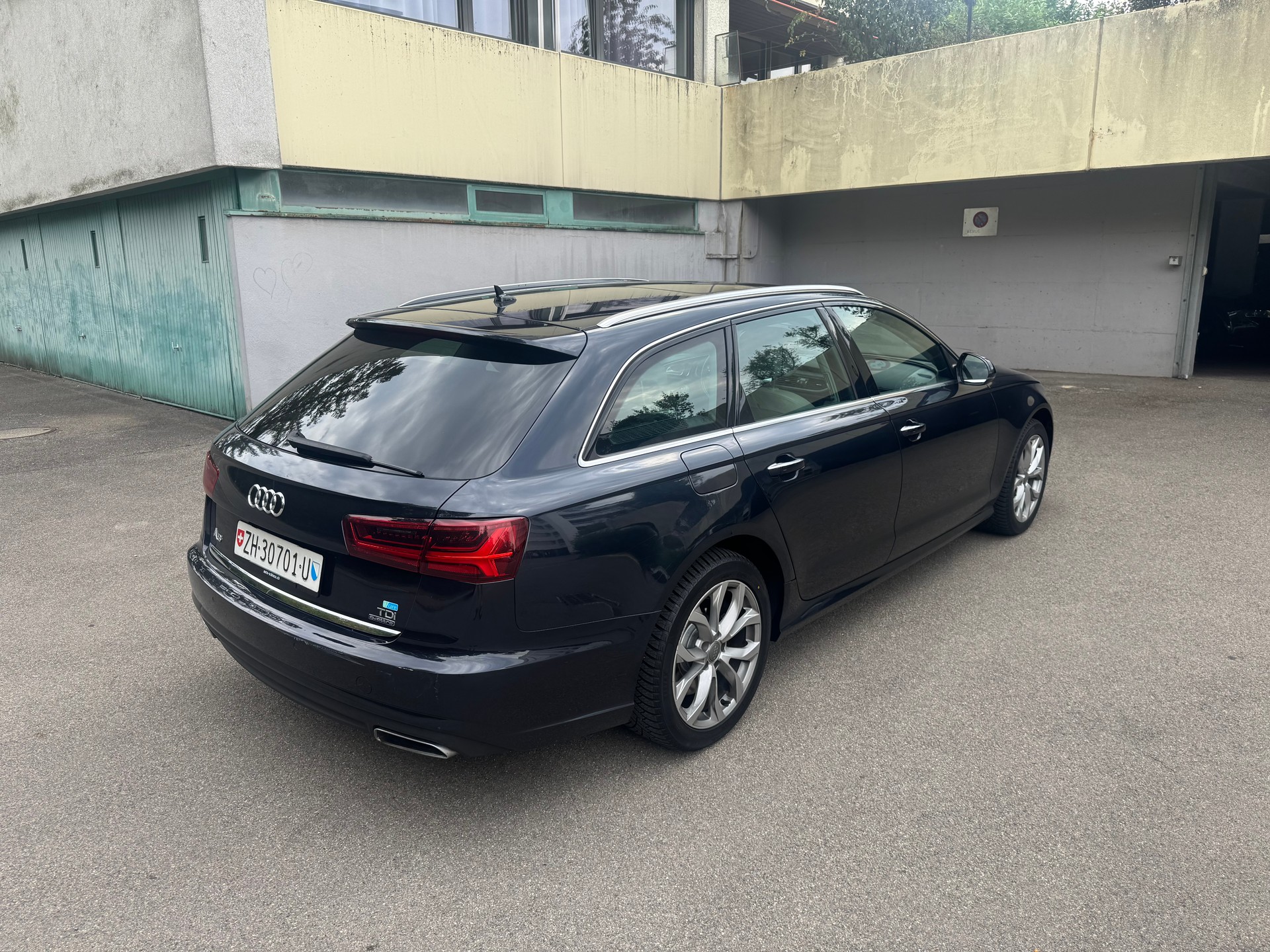 AUDI A6 Avant 3.0 TDI V6 quattro S-tronic-image-6