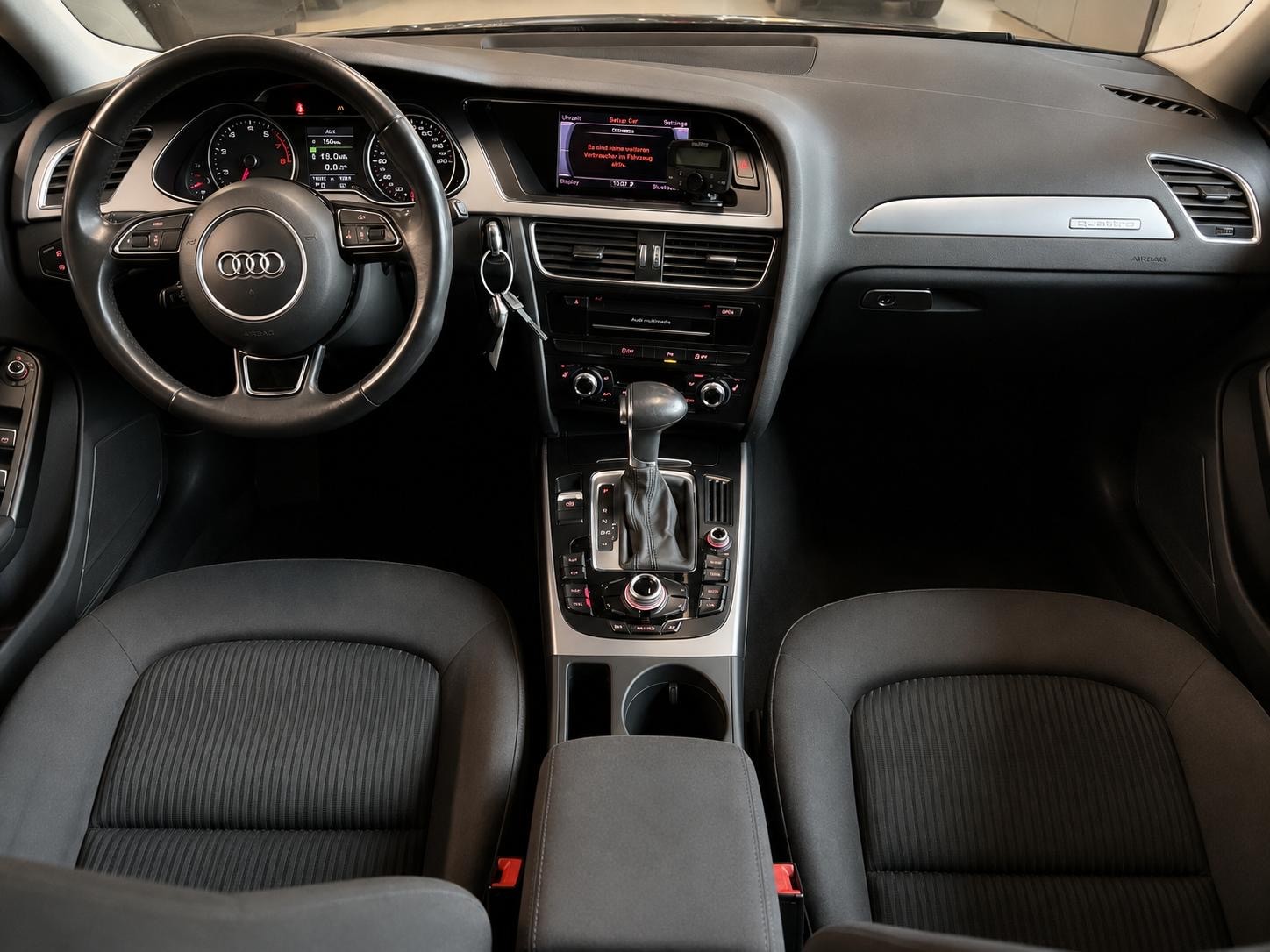 AUDI A4 Avant 2.0 TFSI quattro s-tronic-image-13