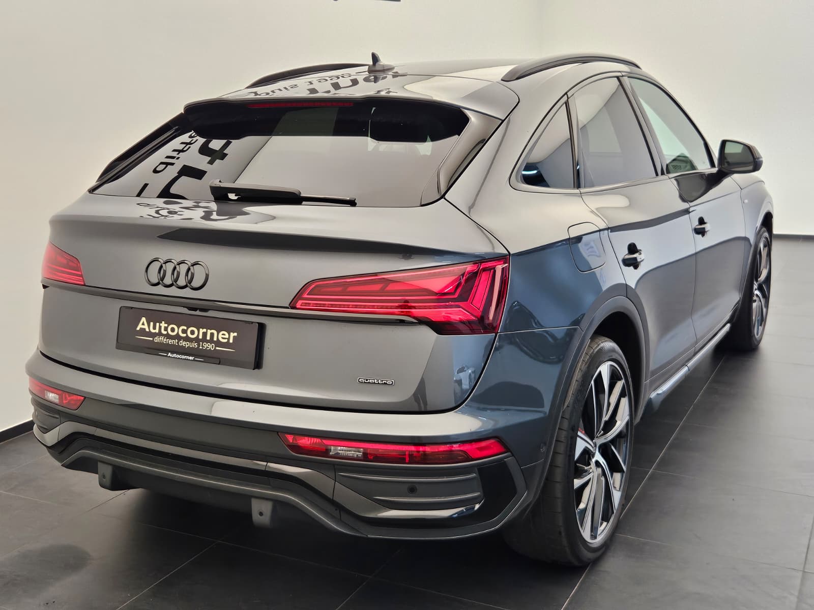 AUDI Q5 Sportback 50 TFSI e PHEV S line quattro S-tronic-image-6