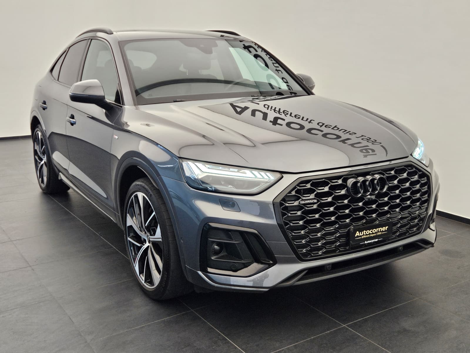 AUDI Q5 Sportback 50 TFSI e PHEV S line quattro S-tronic-image-4