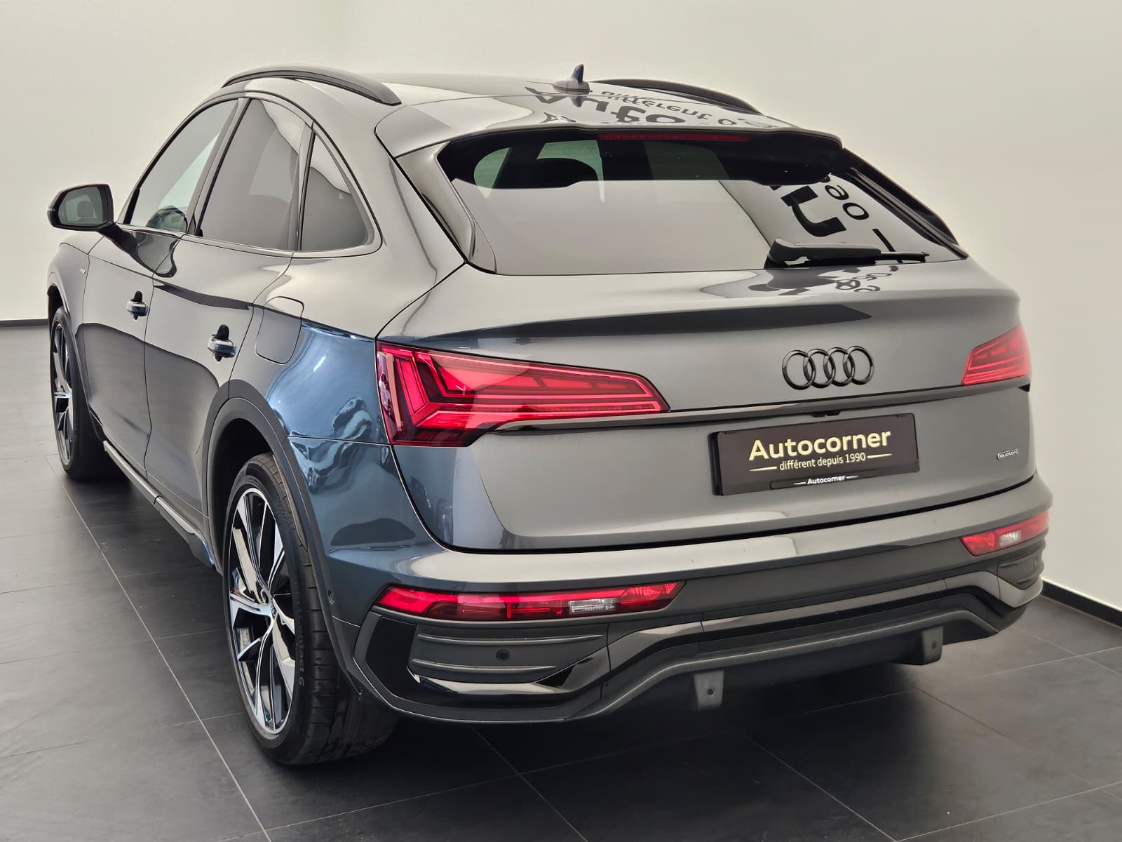 AUDI Q5 Sportback 50 TFSI e PHEV S line quattro S-tronic-image-8