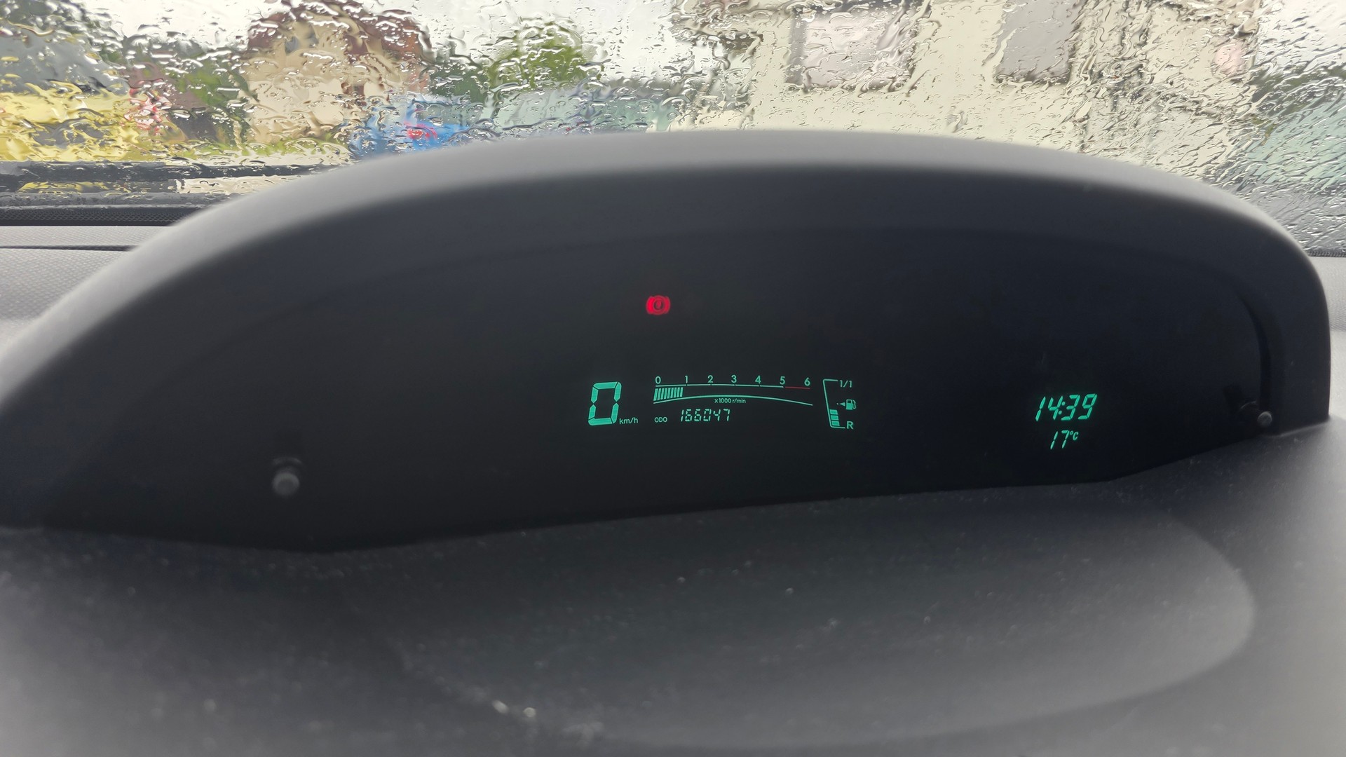 TOYOTA Yaris 1.4 D-4D Linea Luna-image-8