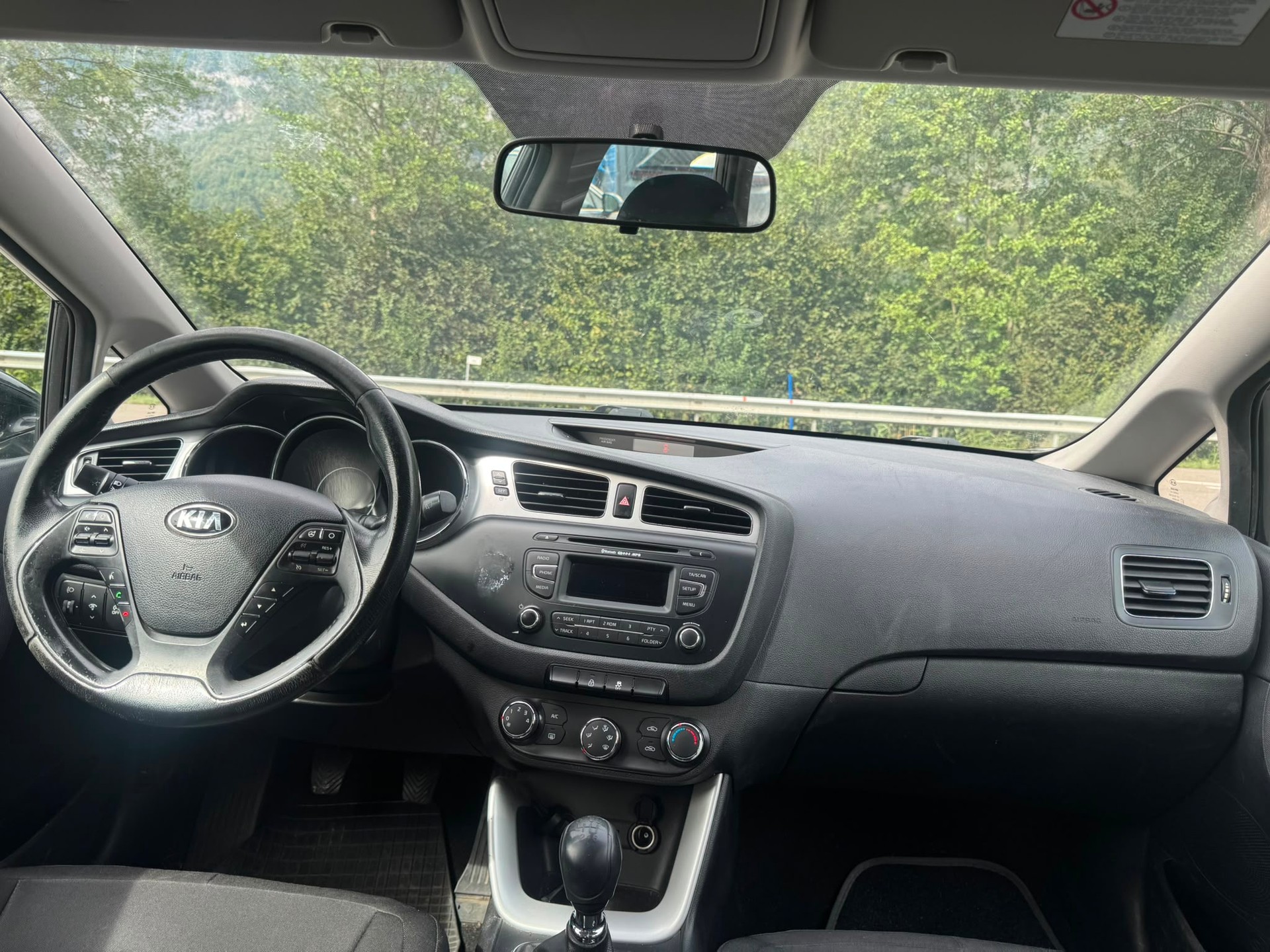 KIA Cee'd Sportswagon 1.6 GDi Classic-image-9