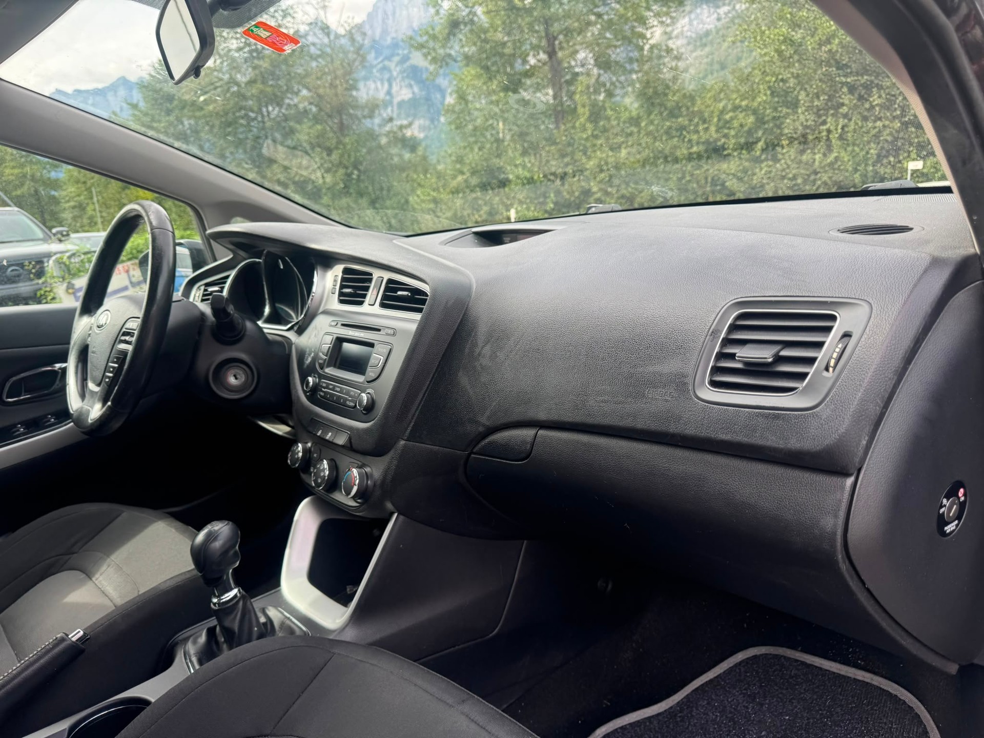 KIA Cee'd Sportswagon 1.6 GDi Classic-image-7