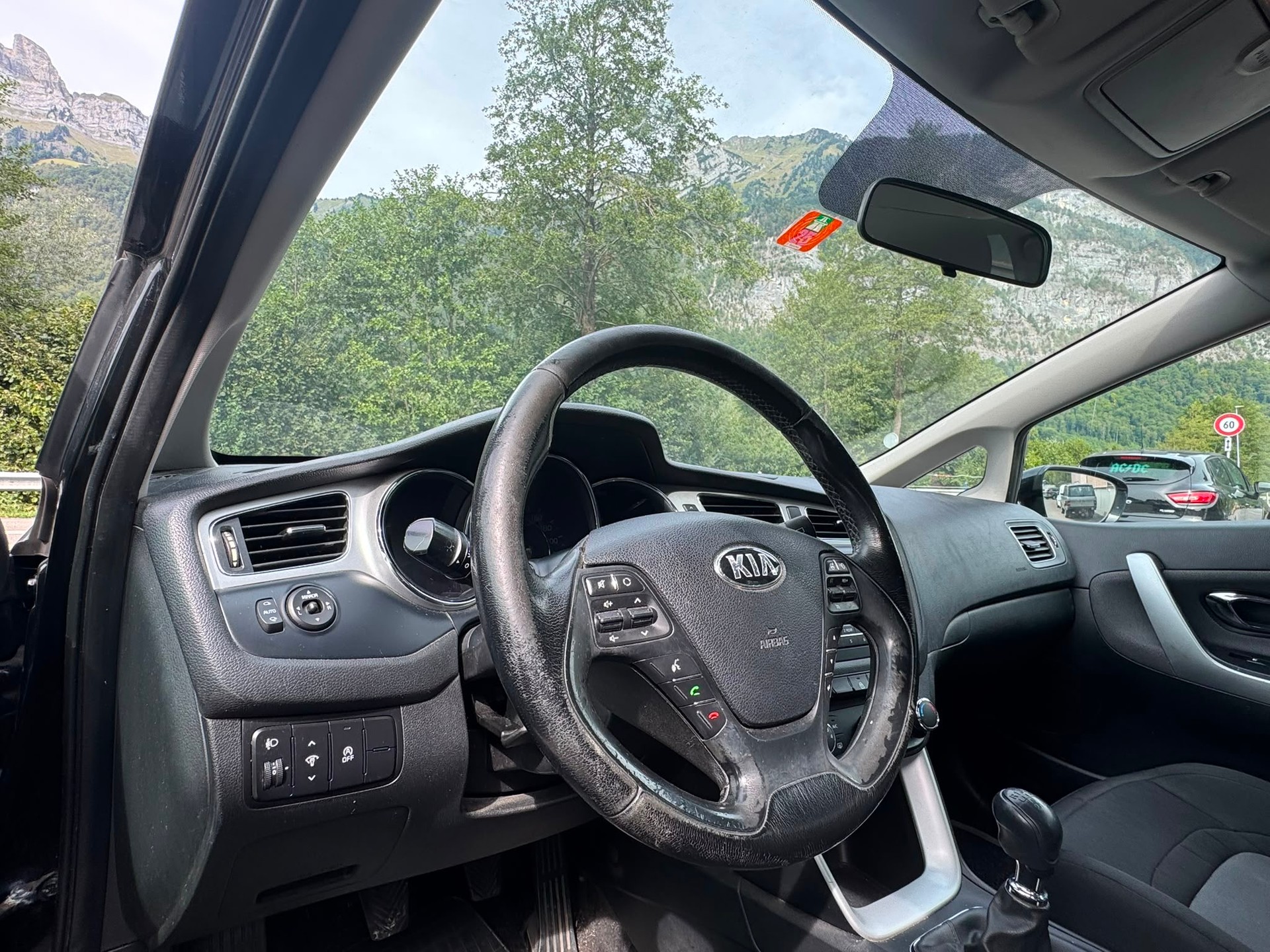 KIA Cee'd Sportswagon 1.6 GDi Classic-image-6