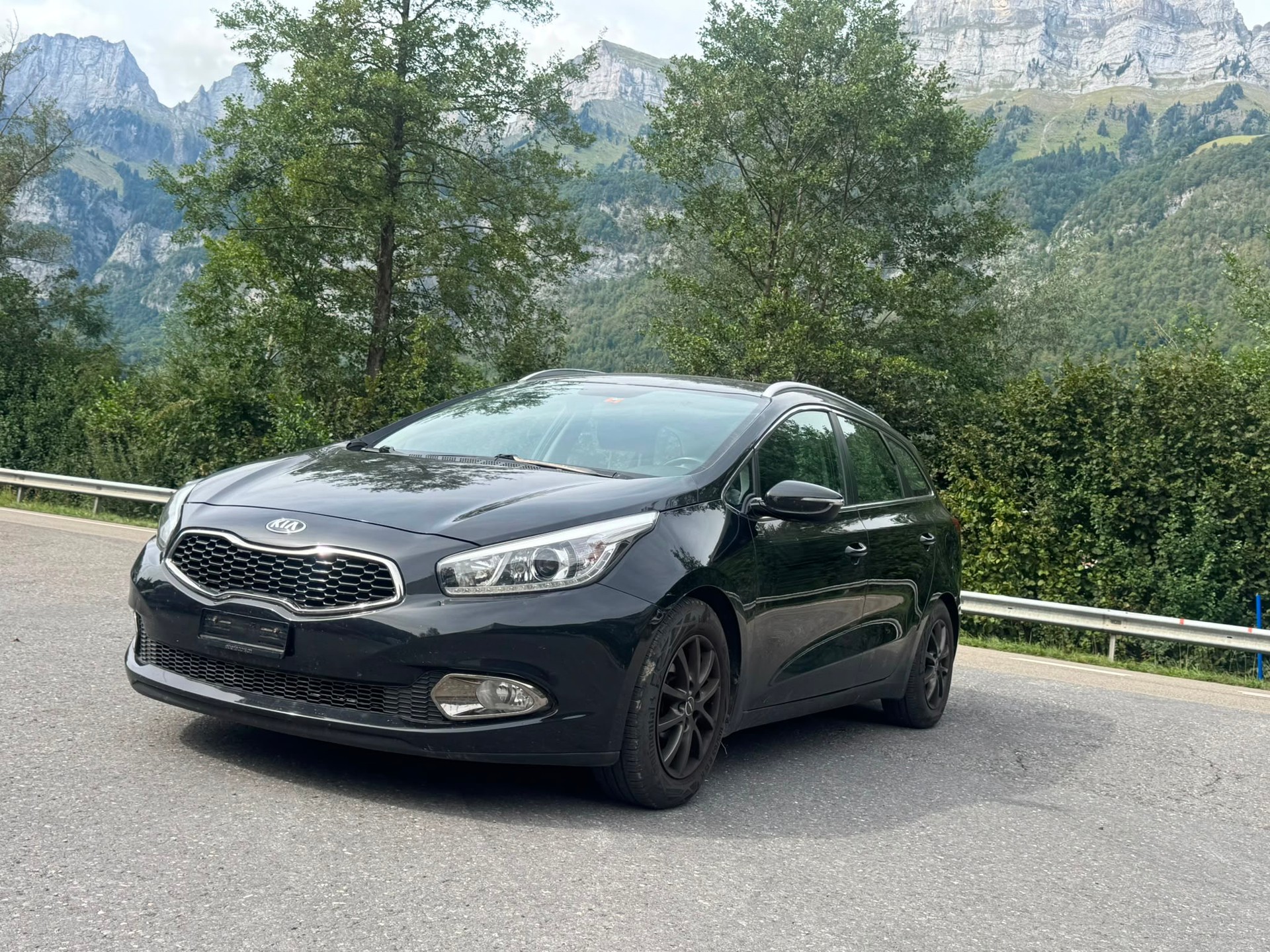 KIA Cee'd Sportswagon 1.6 GDi Classic-image-1