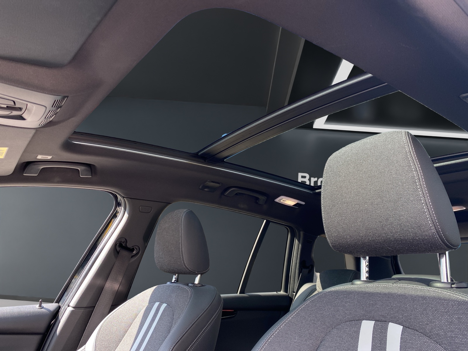 BMW 218d xDrive SAG Gran Tourer-image-9