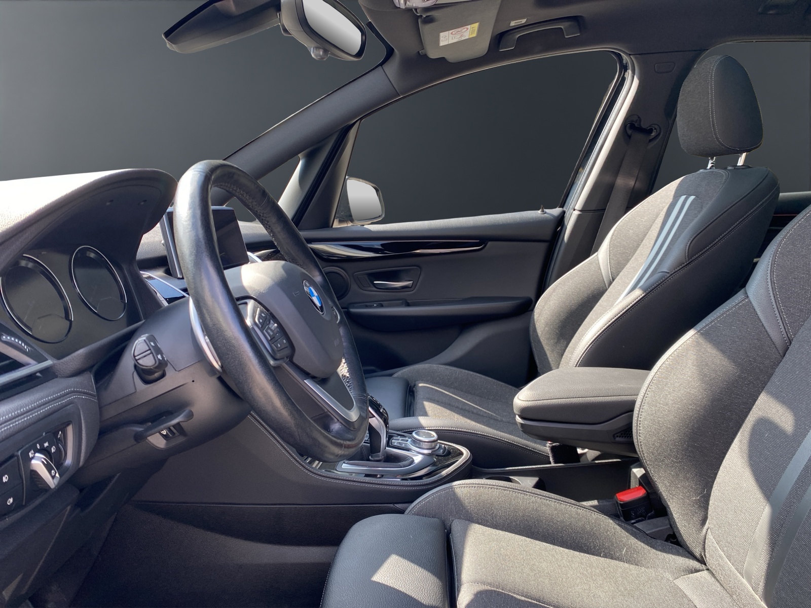 BMW 218d xDrive SAG Gran Tourer-image-10