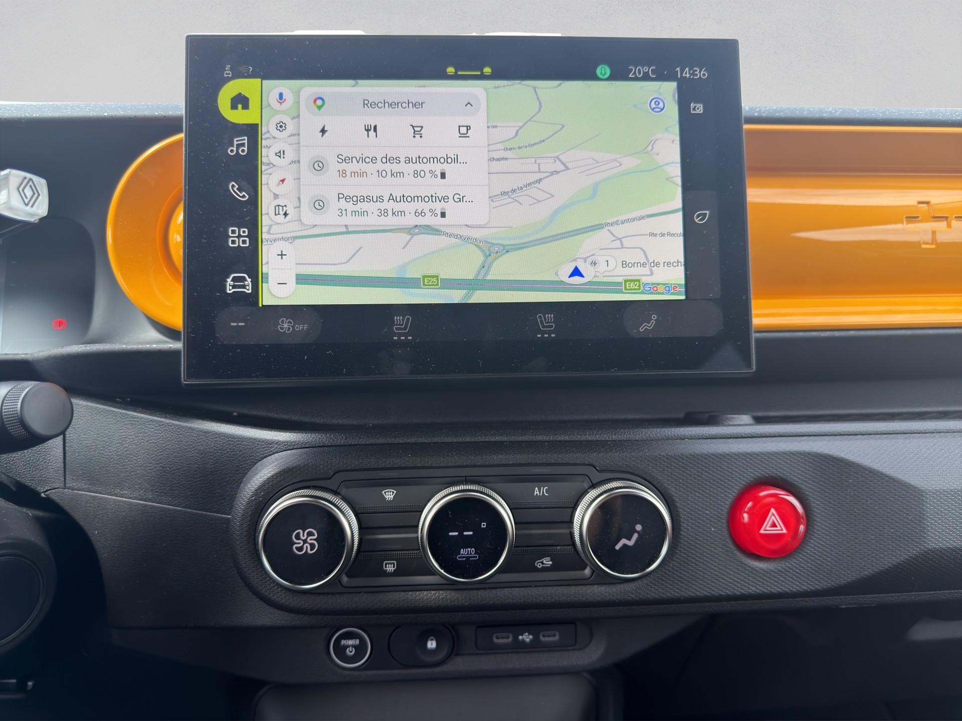 RENAULT Twingo E-Tech 27kWh Techno-image-12