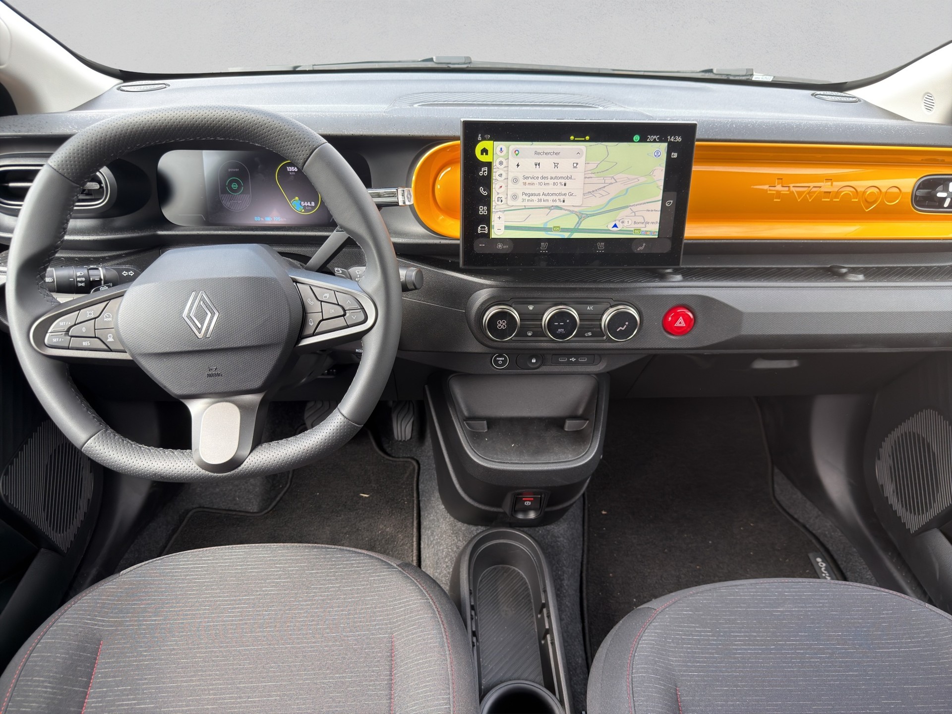 RENAULT Twingo E-Tech 27kWh Techno-image-13