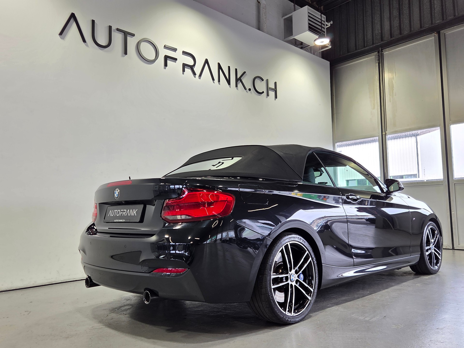BMW M240i xDrive LCI Cabrio-image-8