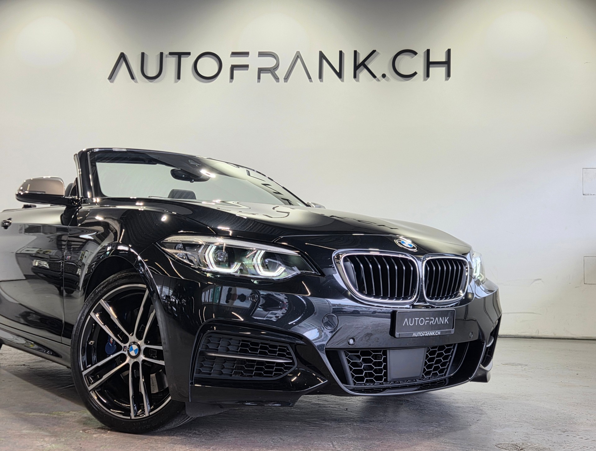 BMW M240i xDrive LCI Cabrio-image-2