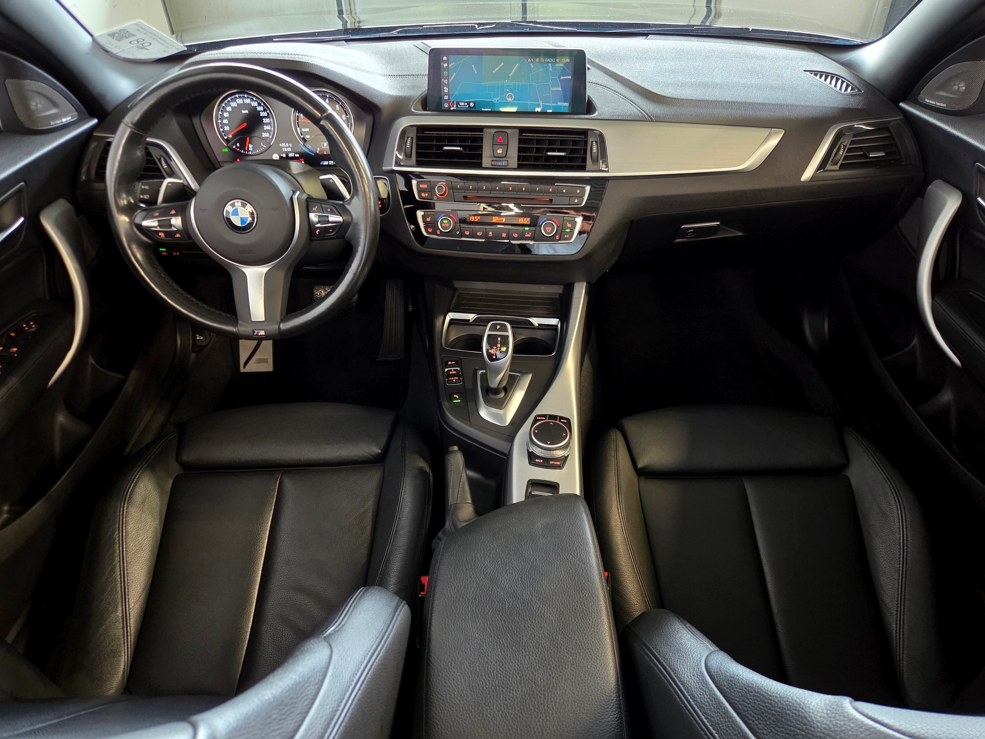 BMW M240i xDrive LCI Cabrio-image-17