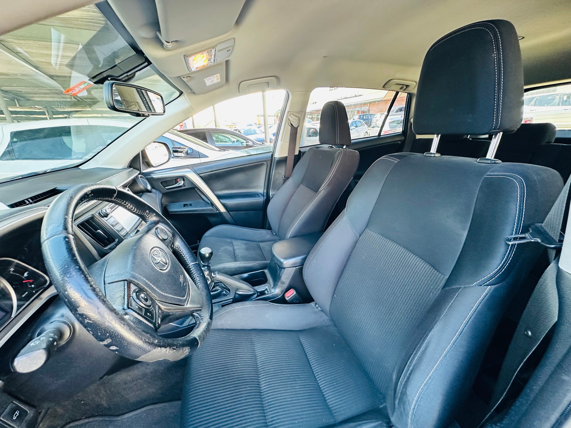 TOYOTA RAV-4 2.0D-4D Sol-image-6