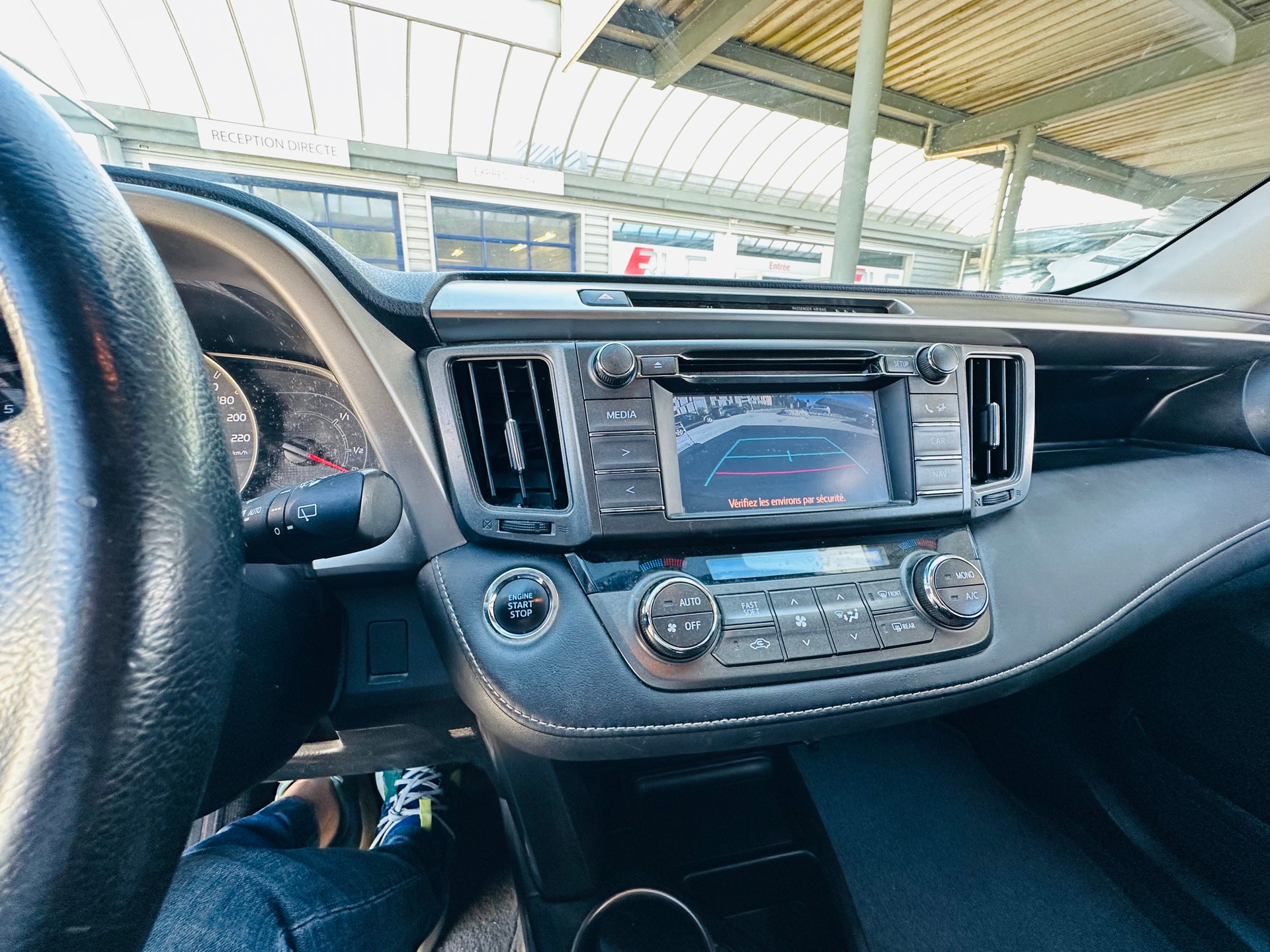 TOYOTA RAV-4 2.0D-4D Sol-image-8