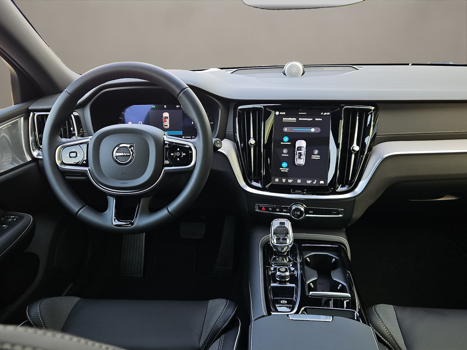 VOLVO V60 2.0 T6 TE Ultra Dark eAWD-image-13