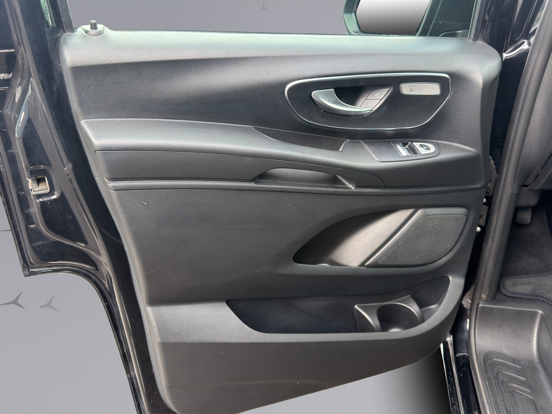 MERCEDES-BENZ Vito 116 Kombi L 2.0 CDI Select-image-17