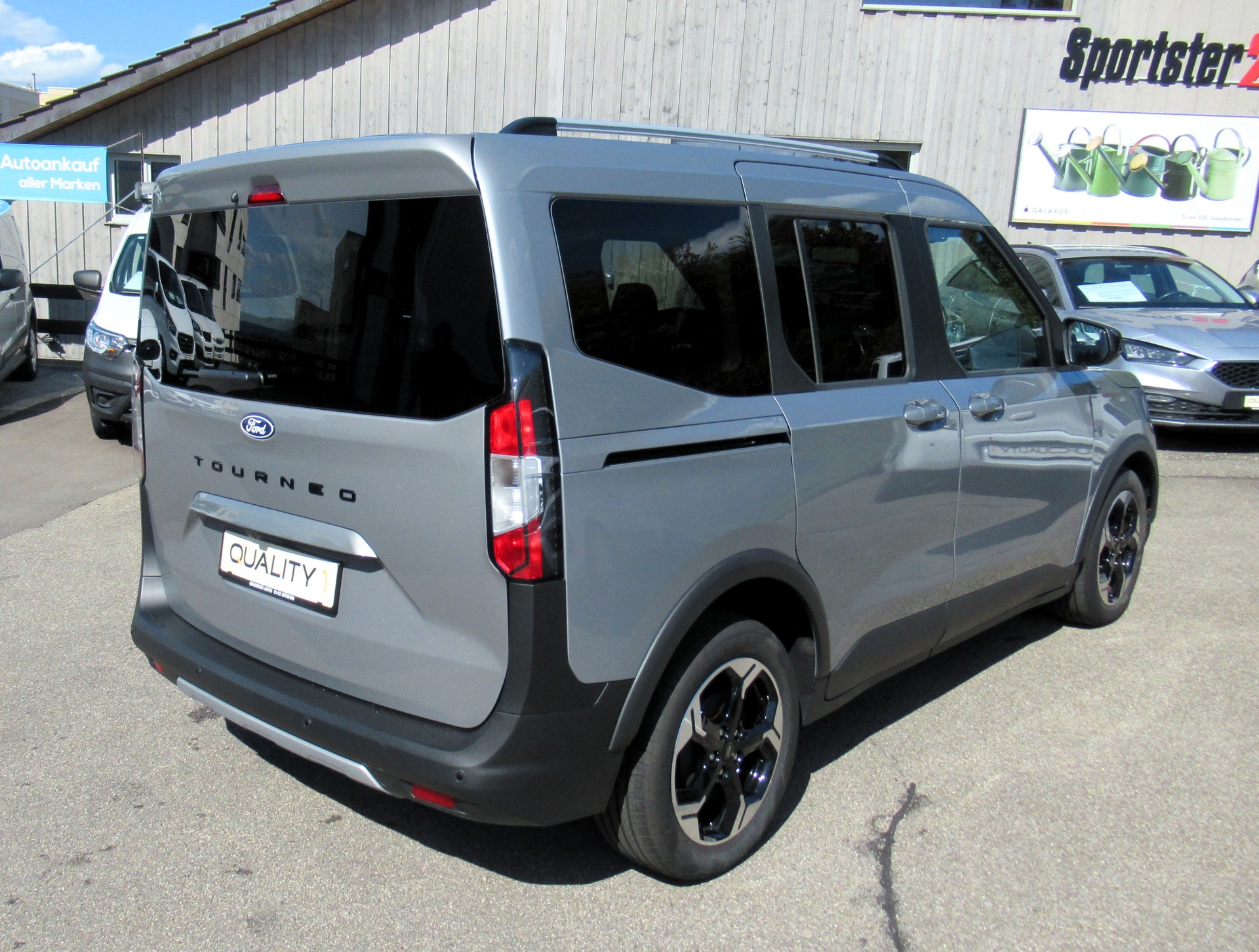 FORD Tourneo Courier 1.0 EcoBoost Active Automat-showroom-element-2
