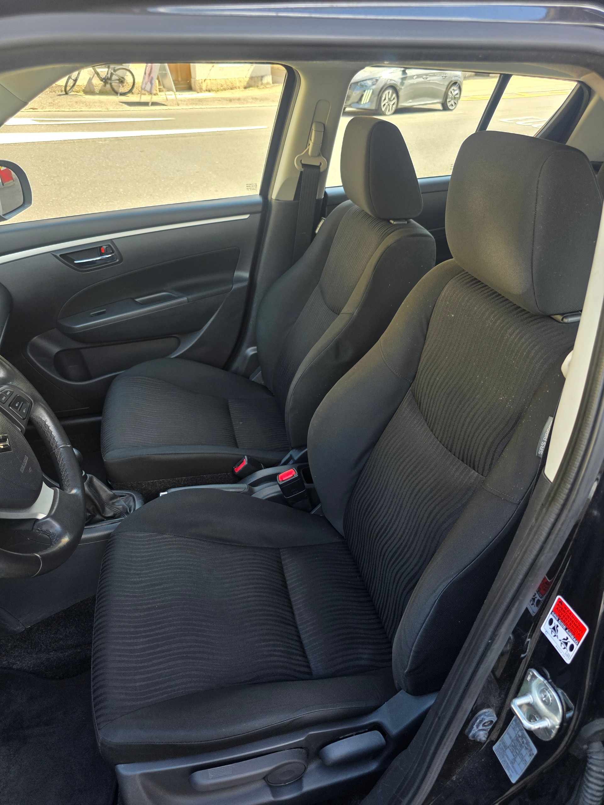 SUZUKI Swift 1.2i 16V GL-image-9