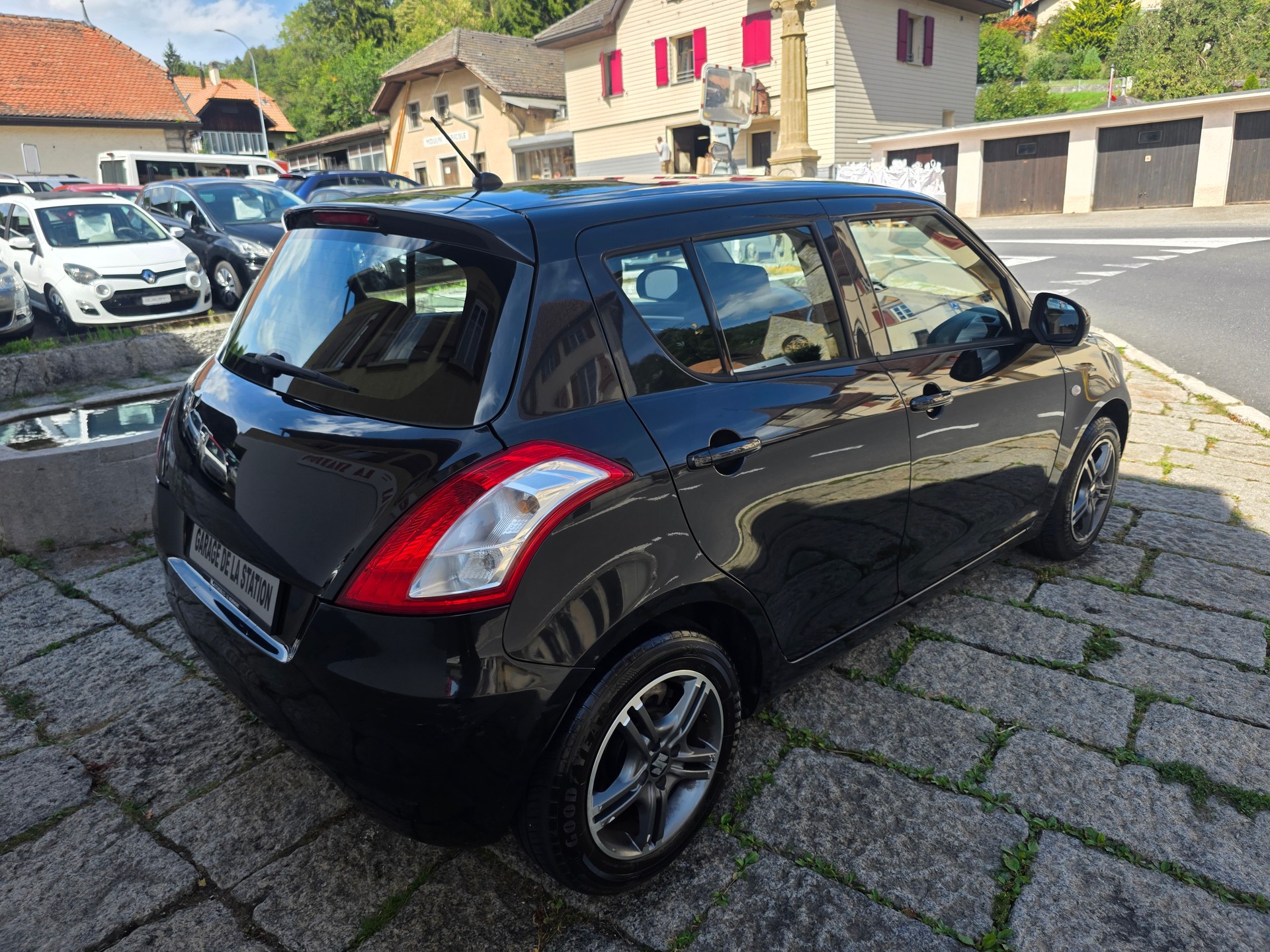 SUZUKI Swift 1.2i 16V GL-image-3
