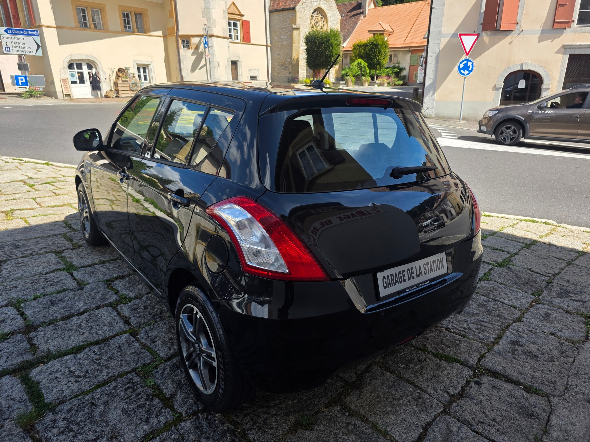 SUZUKI Swift 1.2i 16V GL-image-4