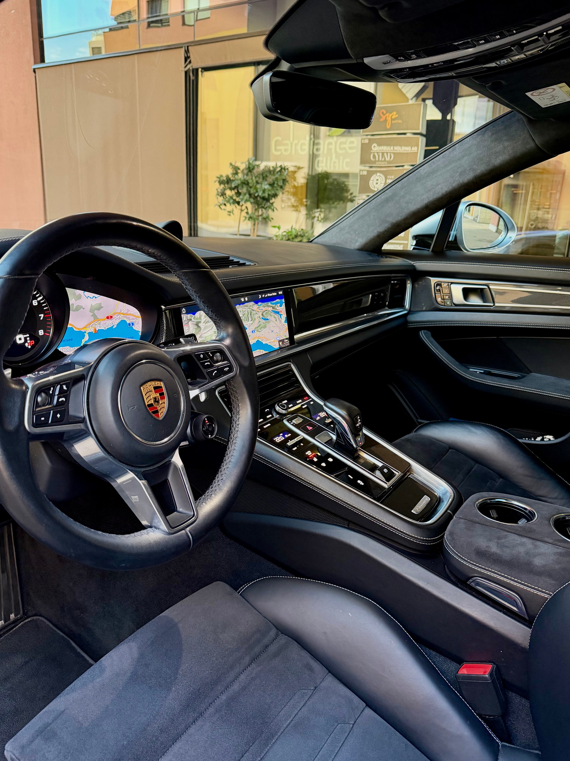 PORSCHE 4.0 V8 GTS-image-6