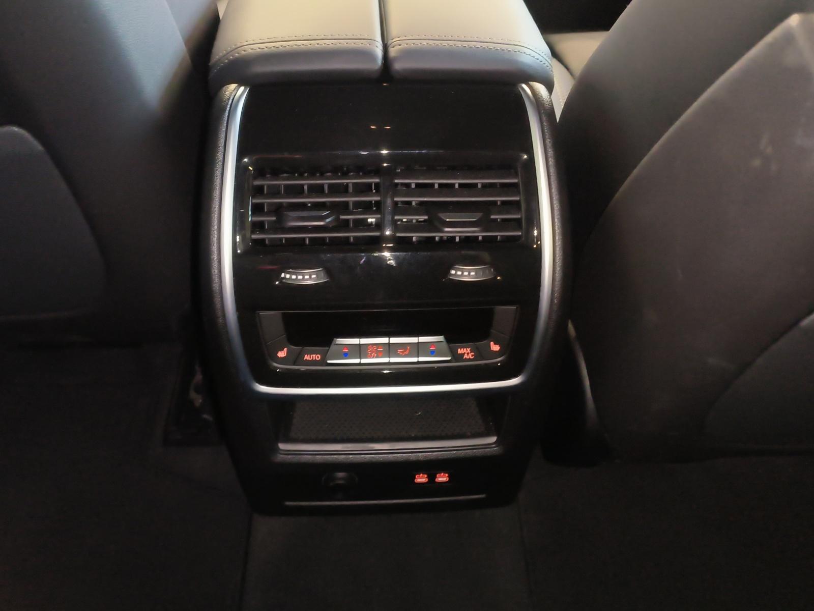 BMW X5 30d xDrive-image-21