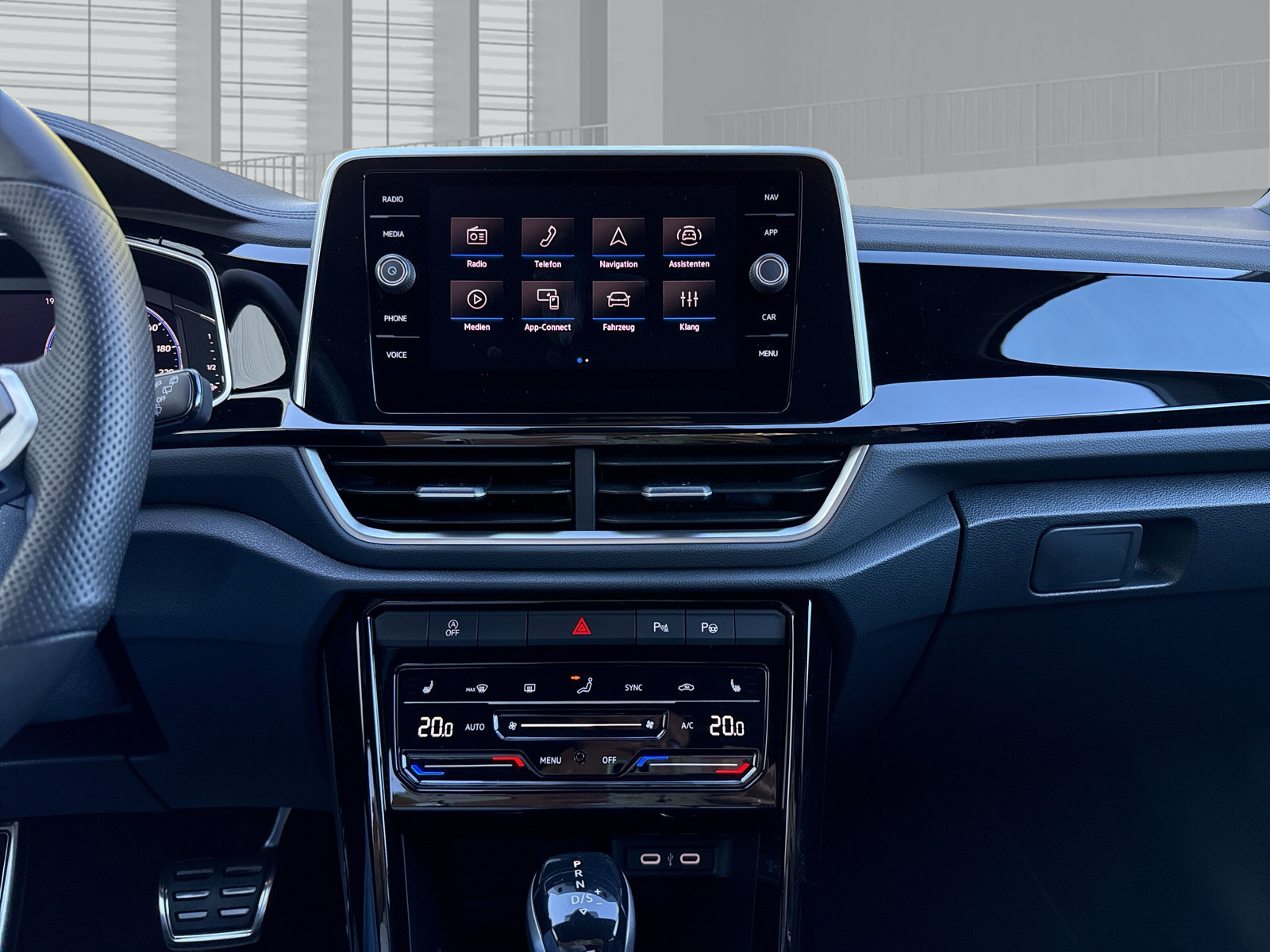 VW T-Roc 1.5 TSI EVO R-Line DSG-image-18