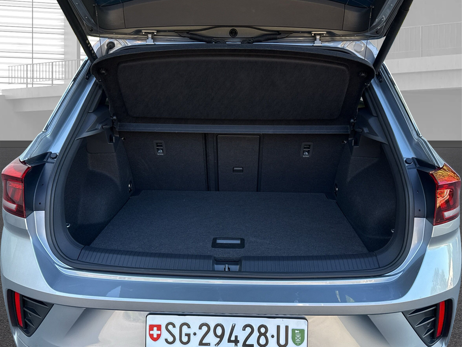 VW T-Roc 1.5 TSI EVO R-Line DSG-image-16
