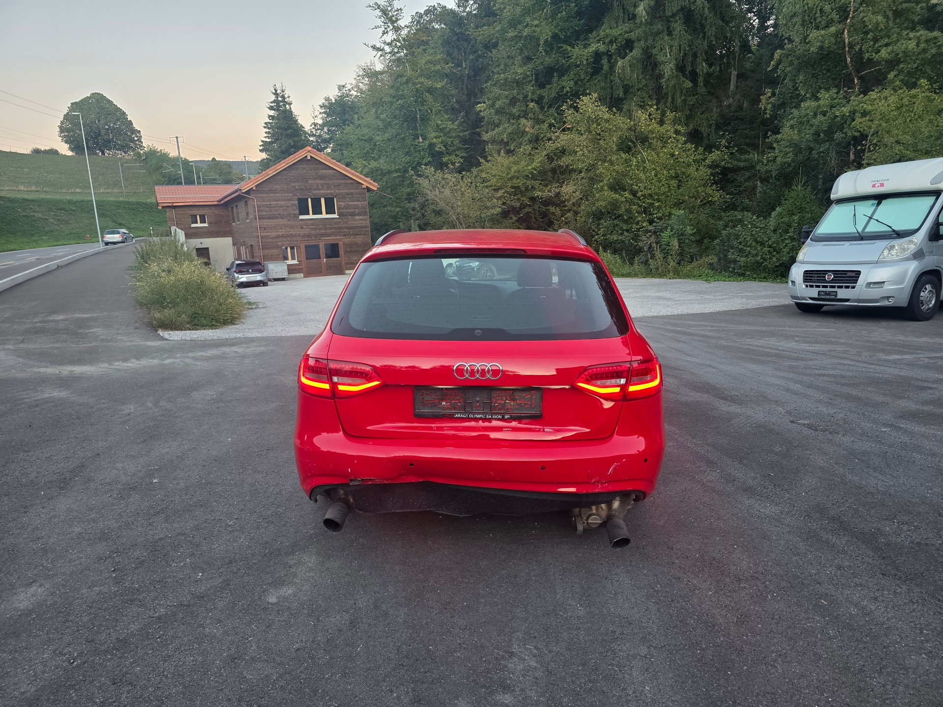 AUDI A4 Avant 1.8 TFSI quattro-image-5
