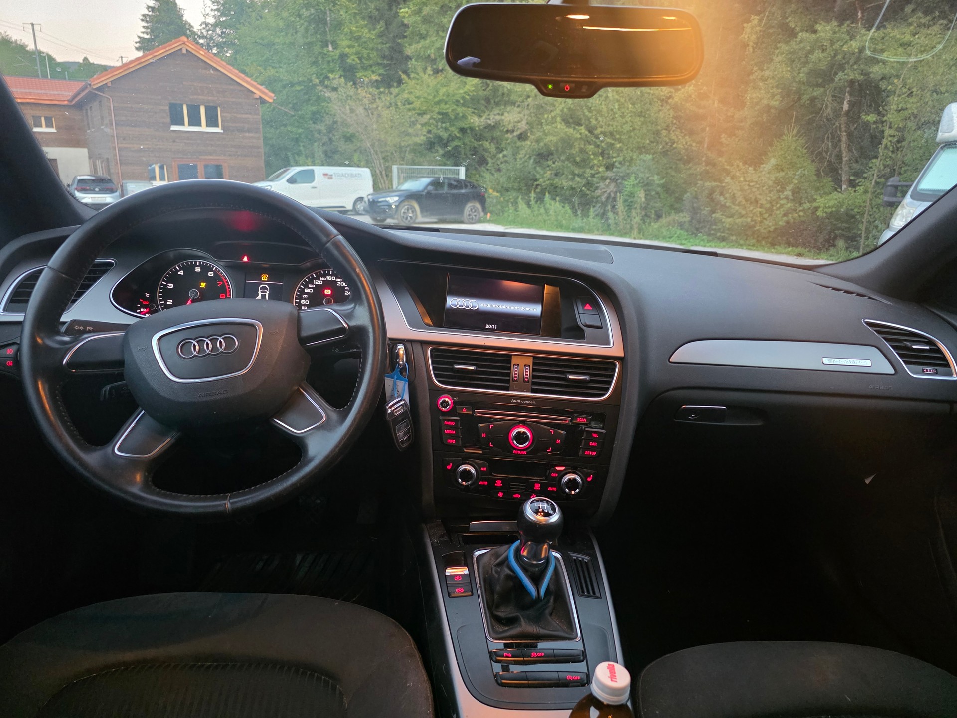 AUDI A4 Avant 1.8 TFSI quattro-image-7