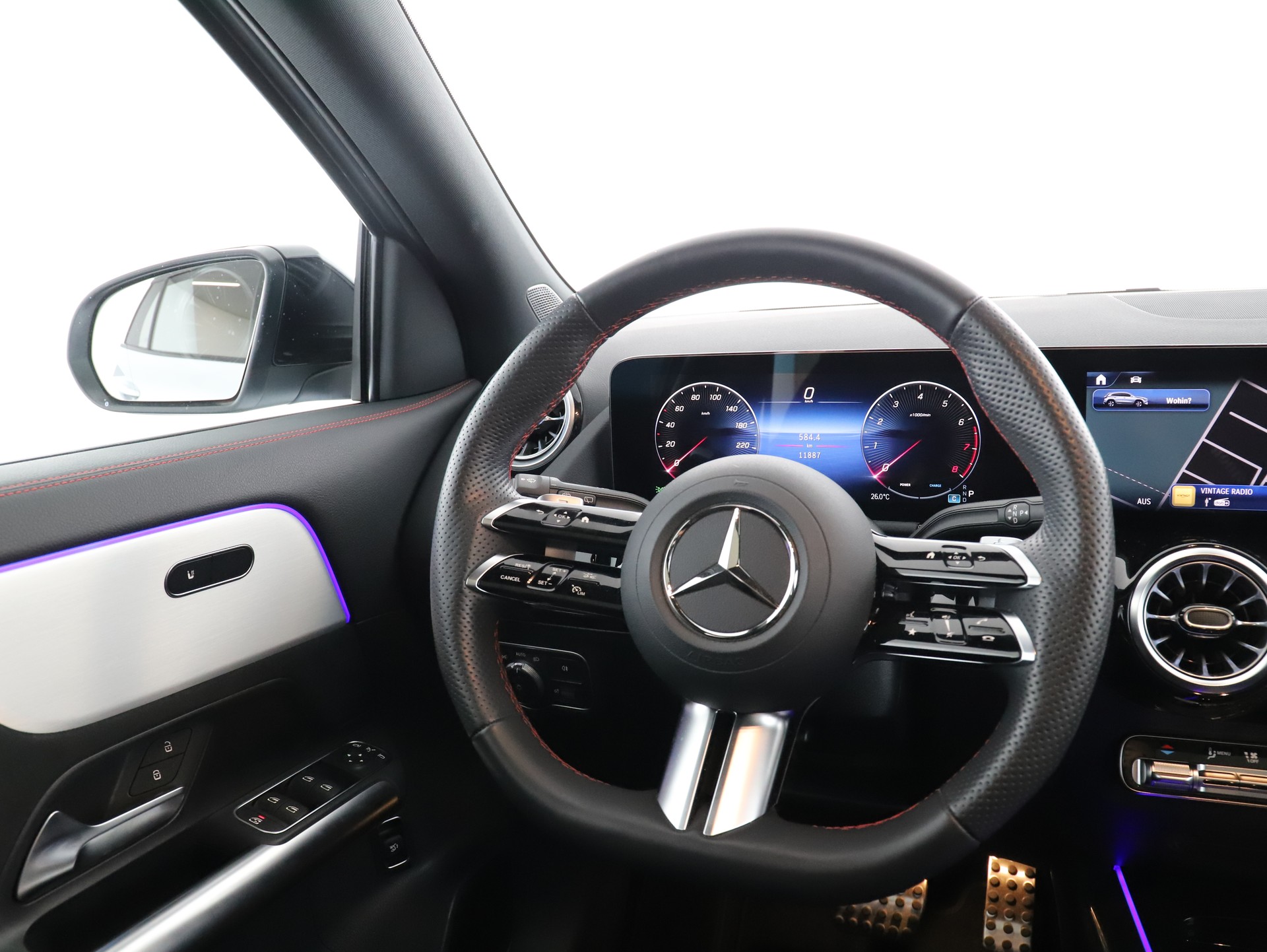 MERCEDES-BENZ GLA 250 4Matic Swiss Star-image-11