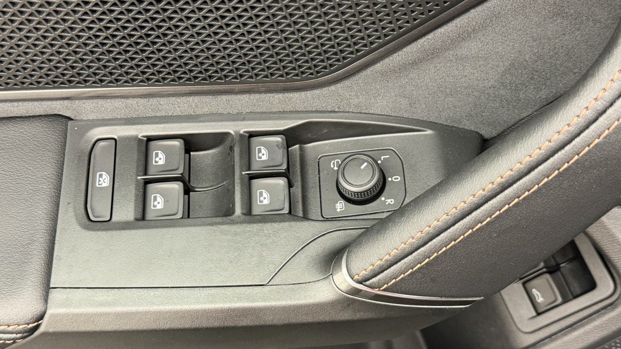 CUPRA LEON ST 1.5 e-HYBRID pHEV VZ DSG-image-8