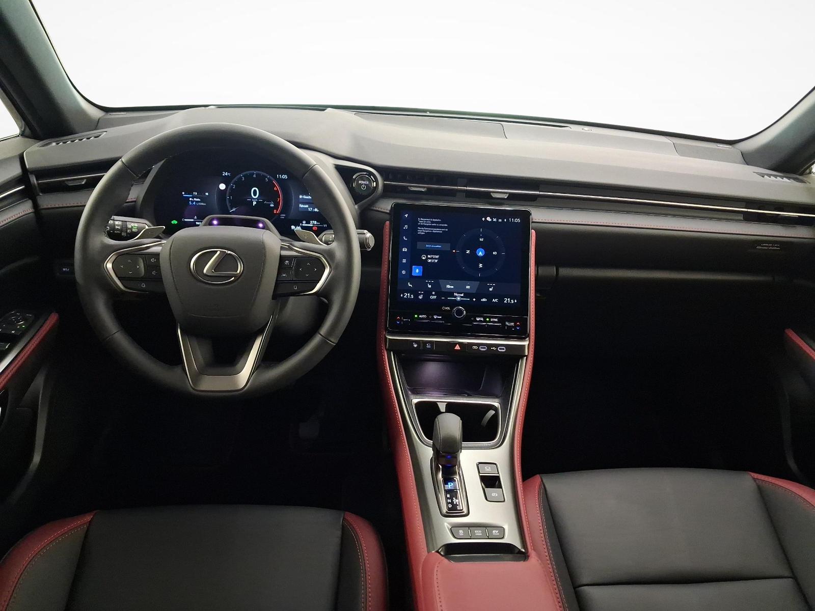 LEXUS LBX 1.5 Hybrid Vibrant Edition AWD-image-8