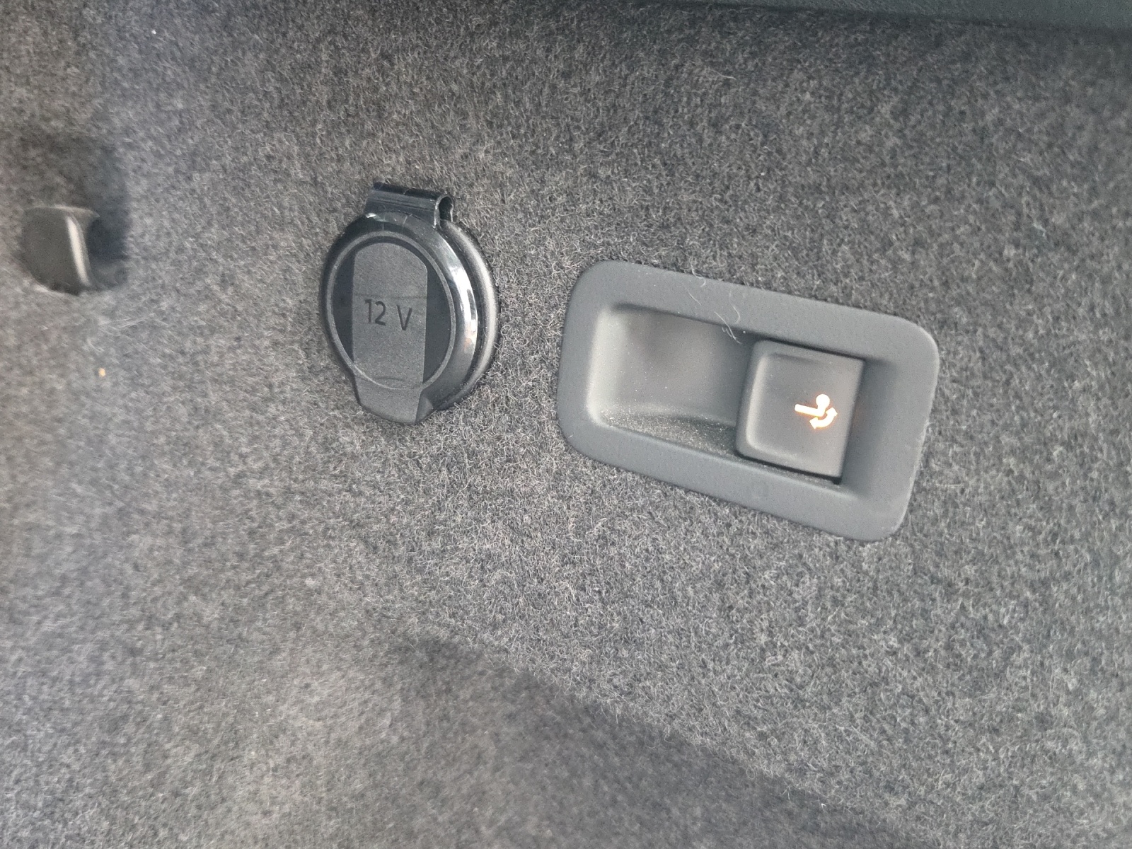 SKODA Kodiaq 2.0 TSI Selection 4x4-image-13