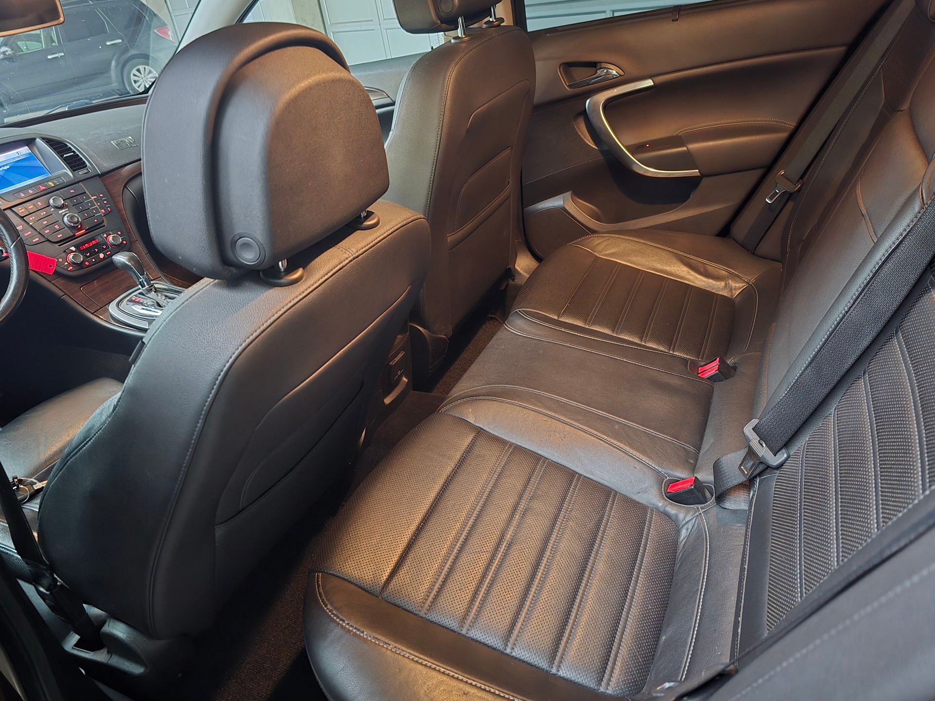 OPEL Insignia 2.0 Turbo Sport 4WD Automatic-image-5