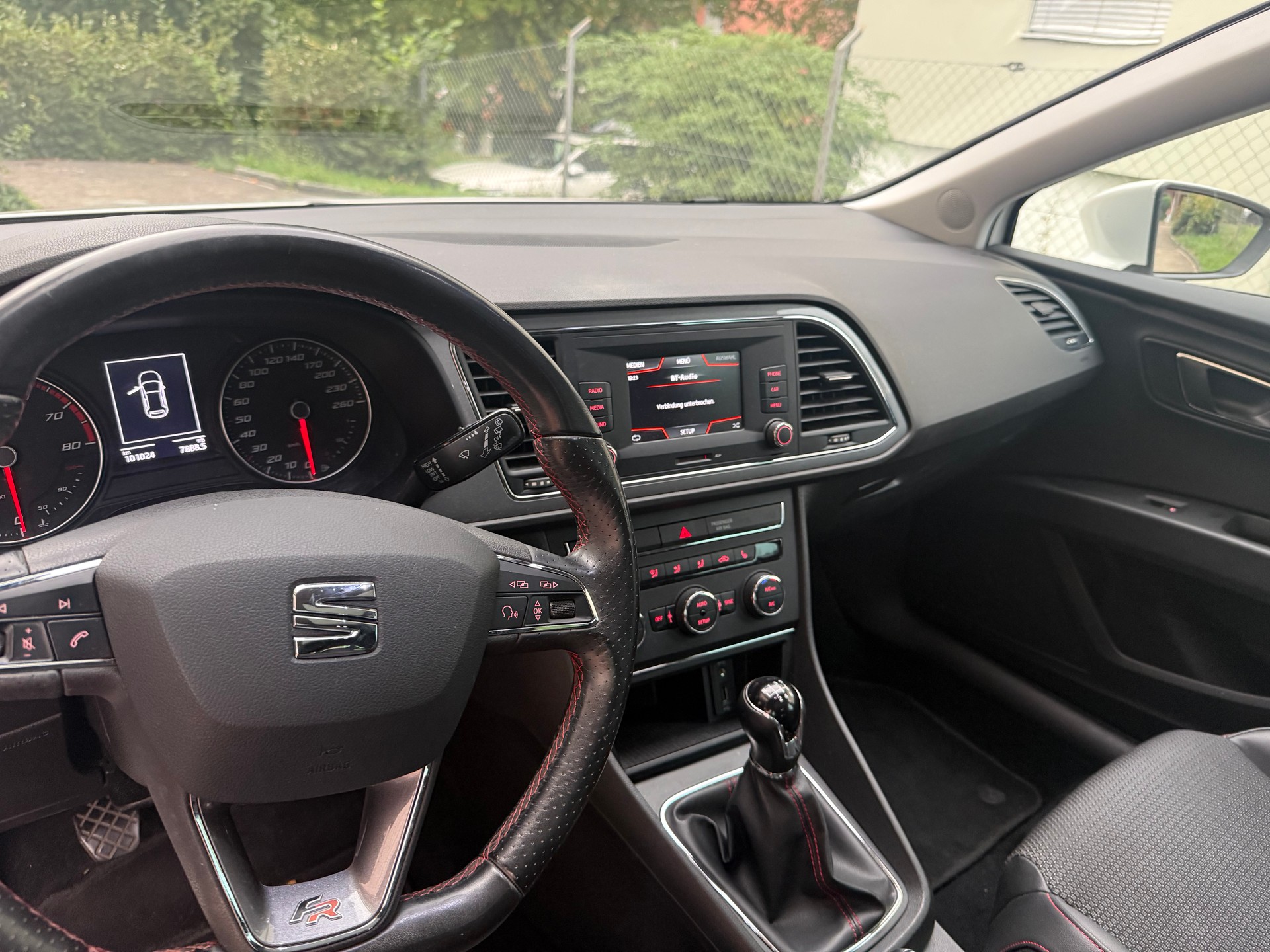 SEAT Leon 1.4 TSI FR-image-8